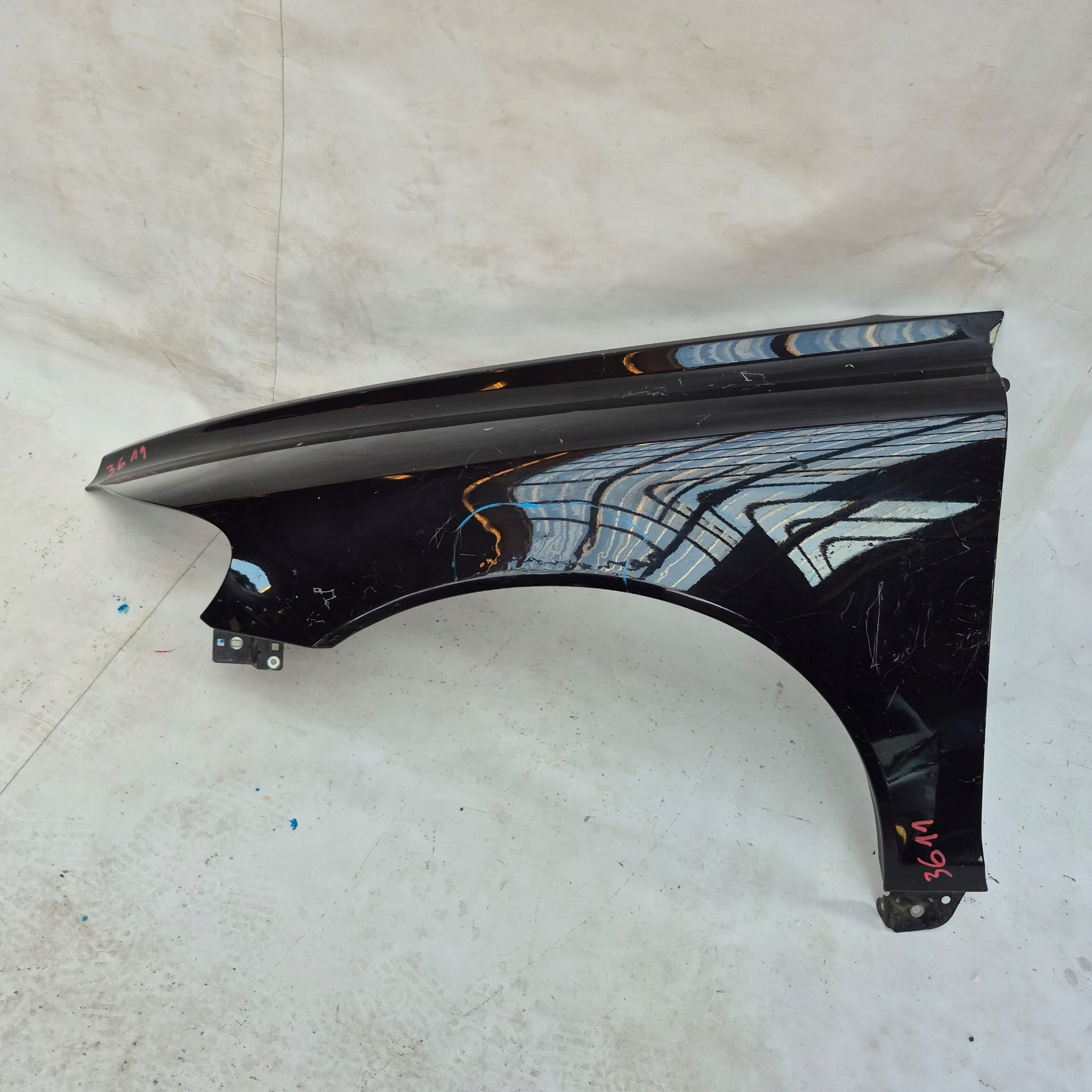 VOLVO C70 II 06- fender left front front