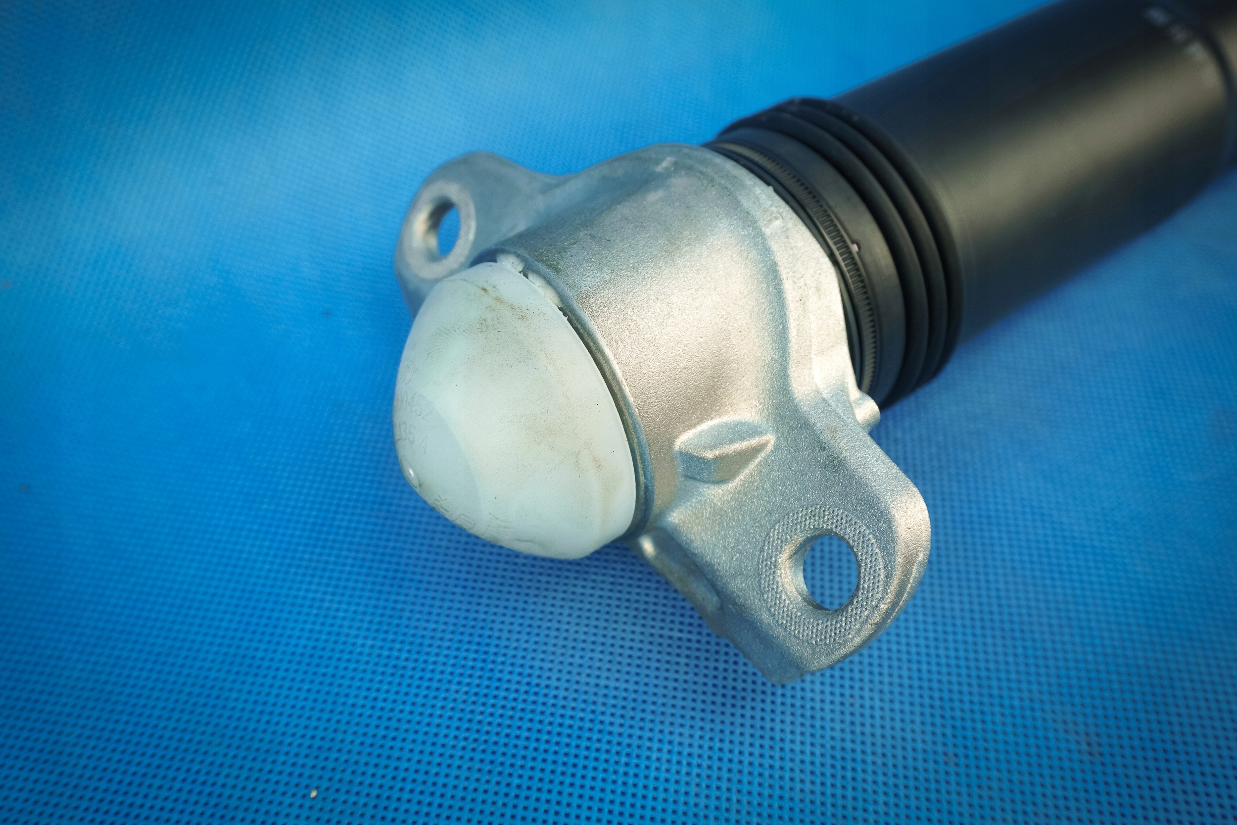 Stoßdämpfer heck hinten VW Golf VIII 5Q0513049DE