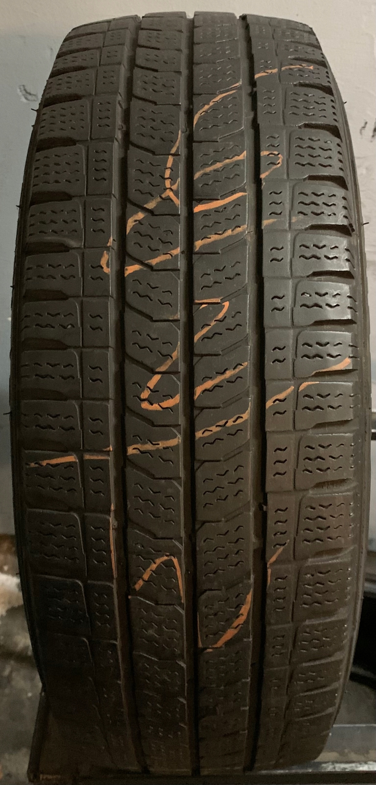 Kleber Transalp 2 215 / 65R15 104/102 t адгезія