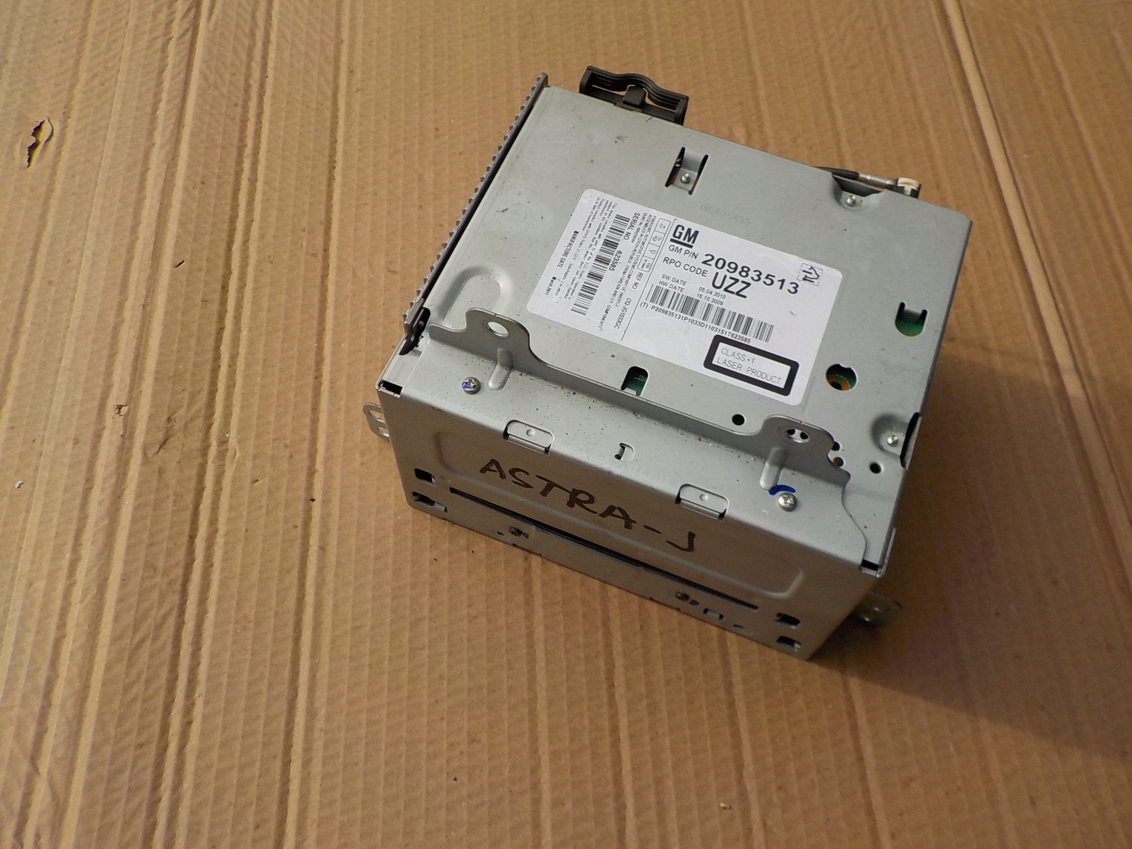 radio cd opel astra J IV 20983513 UZZ