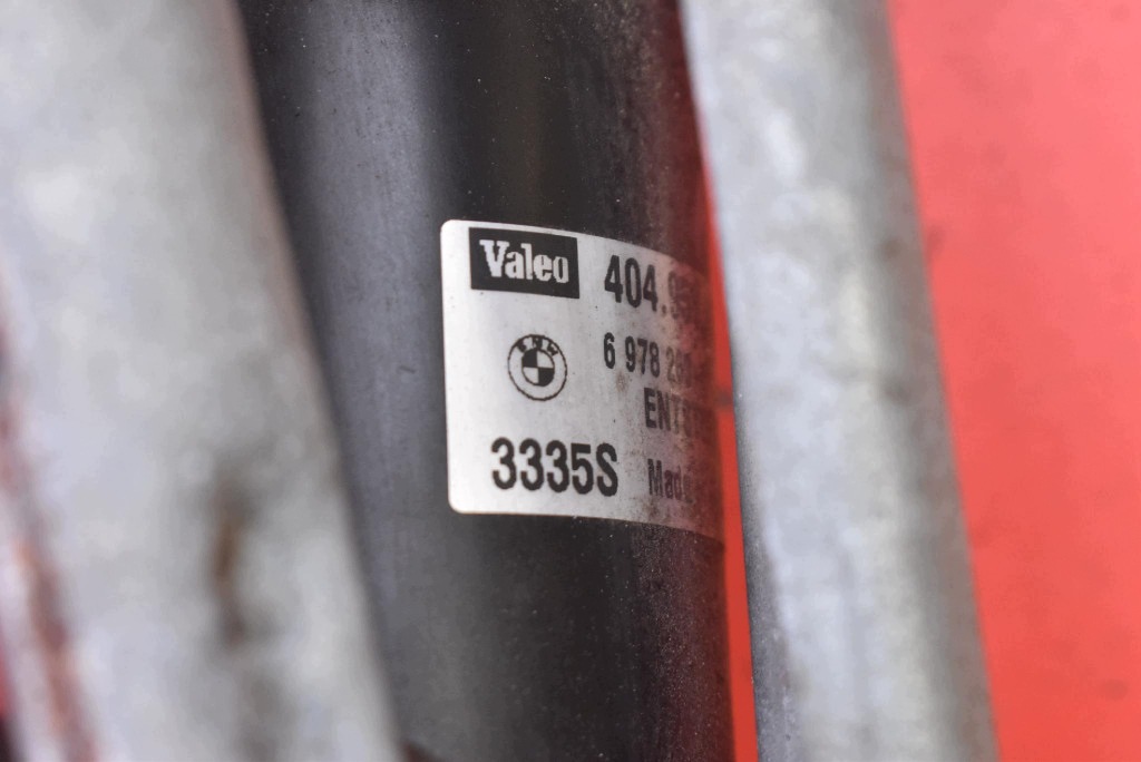 Gestänge Motor Wischer vorne EU 7161711 BMW E90 E91 04-10