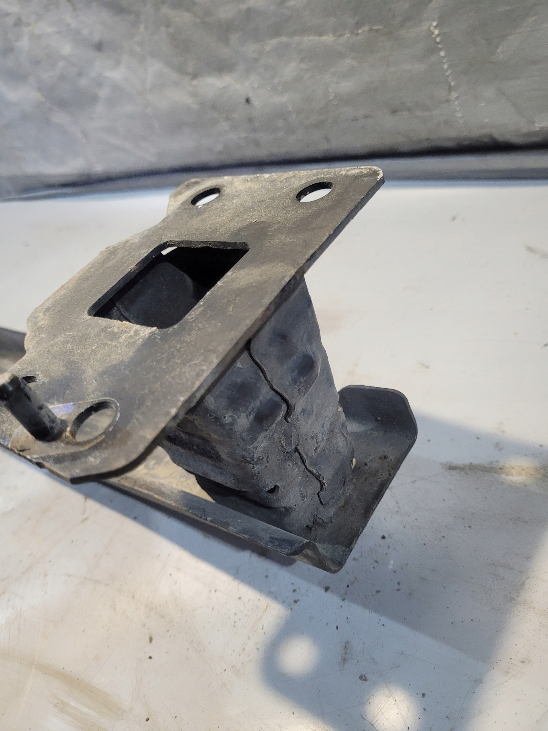 bumper support rear part OE 7S29087 CITREON C5 X7 10r. EU