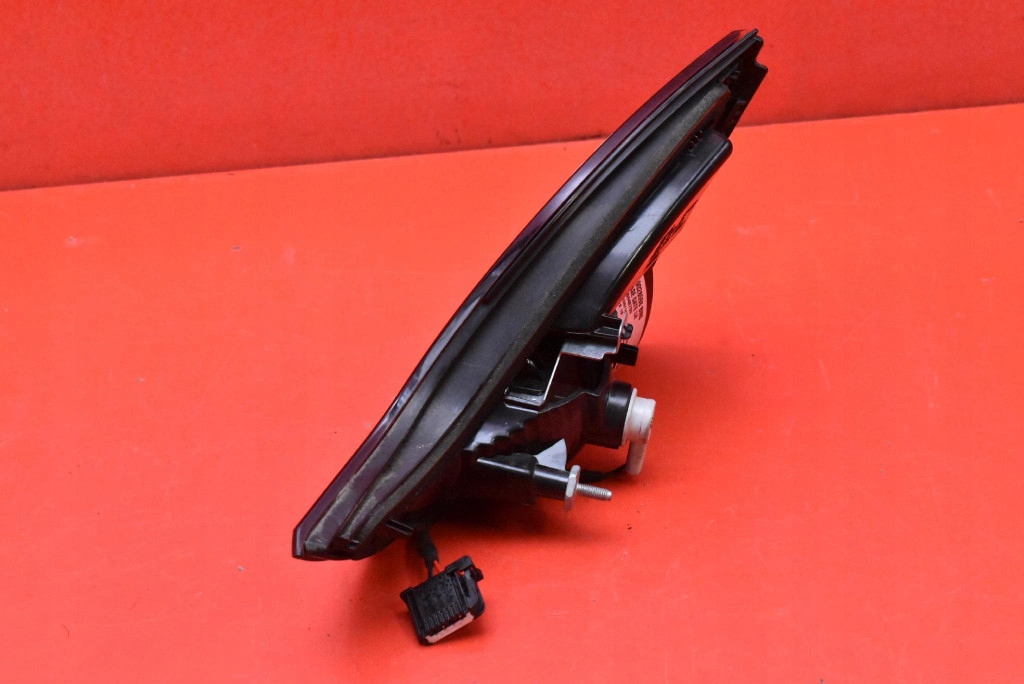 light left rear part rear 39028598 OPEL ZAFIRA C 12-16