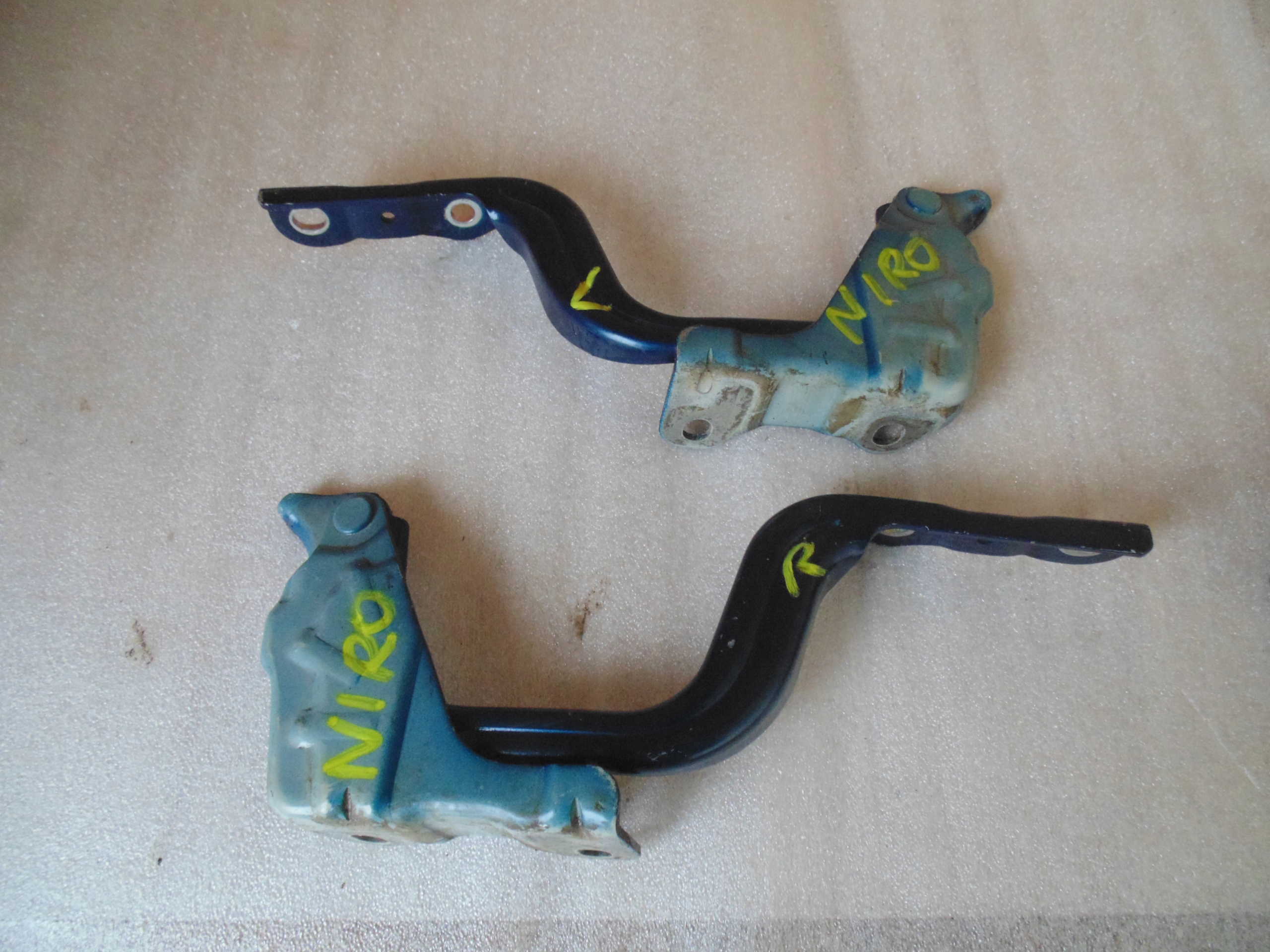 ZAWIAS ZAWIASY MASKI PRAWY LEWY KIA NIRO