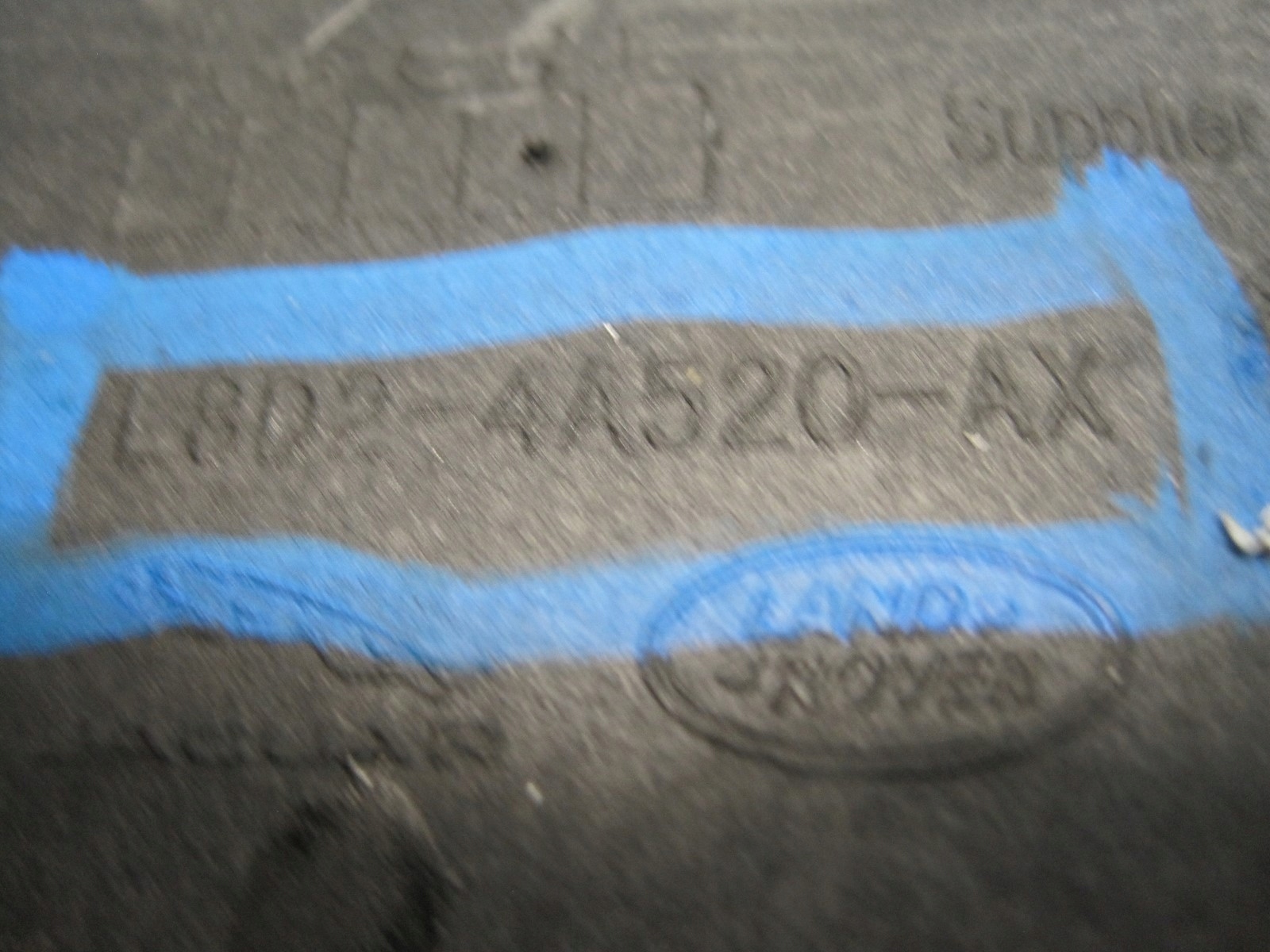 osłona płyta RANGE ROVER EVOQUE II 1,5HYB L8D2-4A518-A L8D2-4A520-AX Wersja Europejska