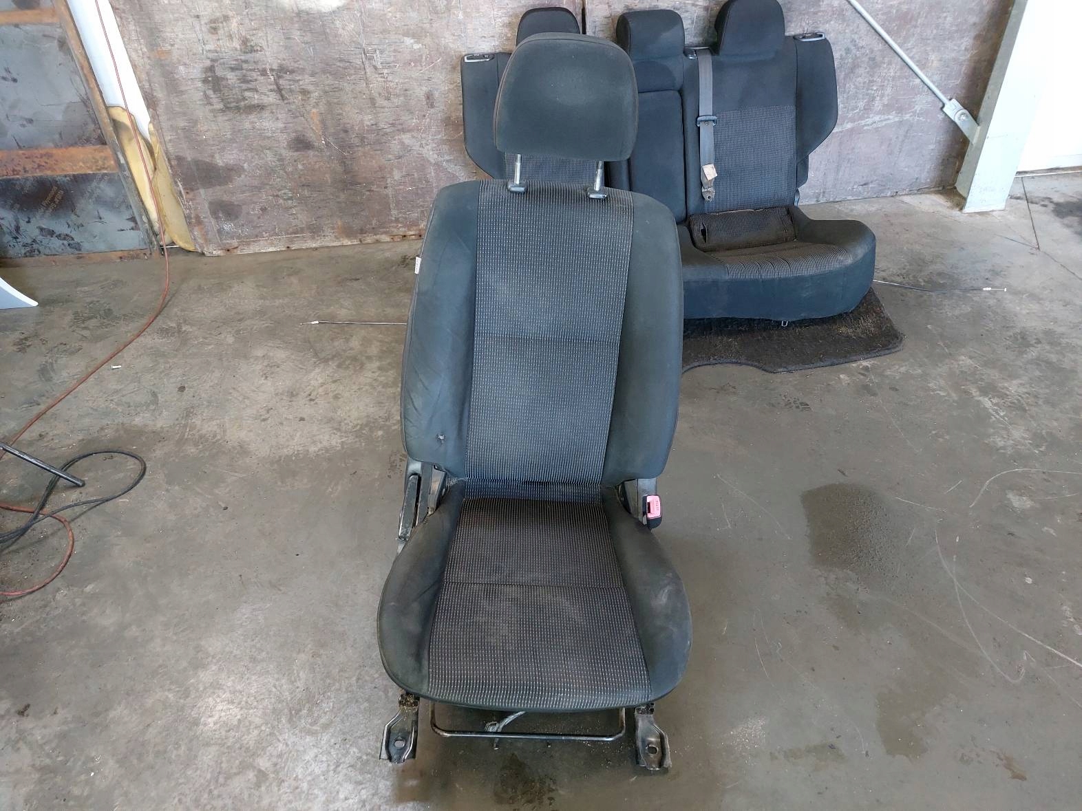 Sitze KOMPLET links rechts Sitz heck MITSUBISHI LANCER VIII
