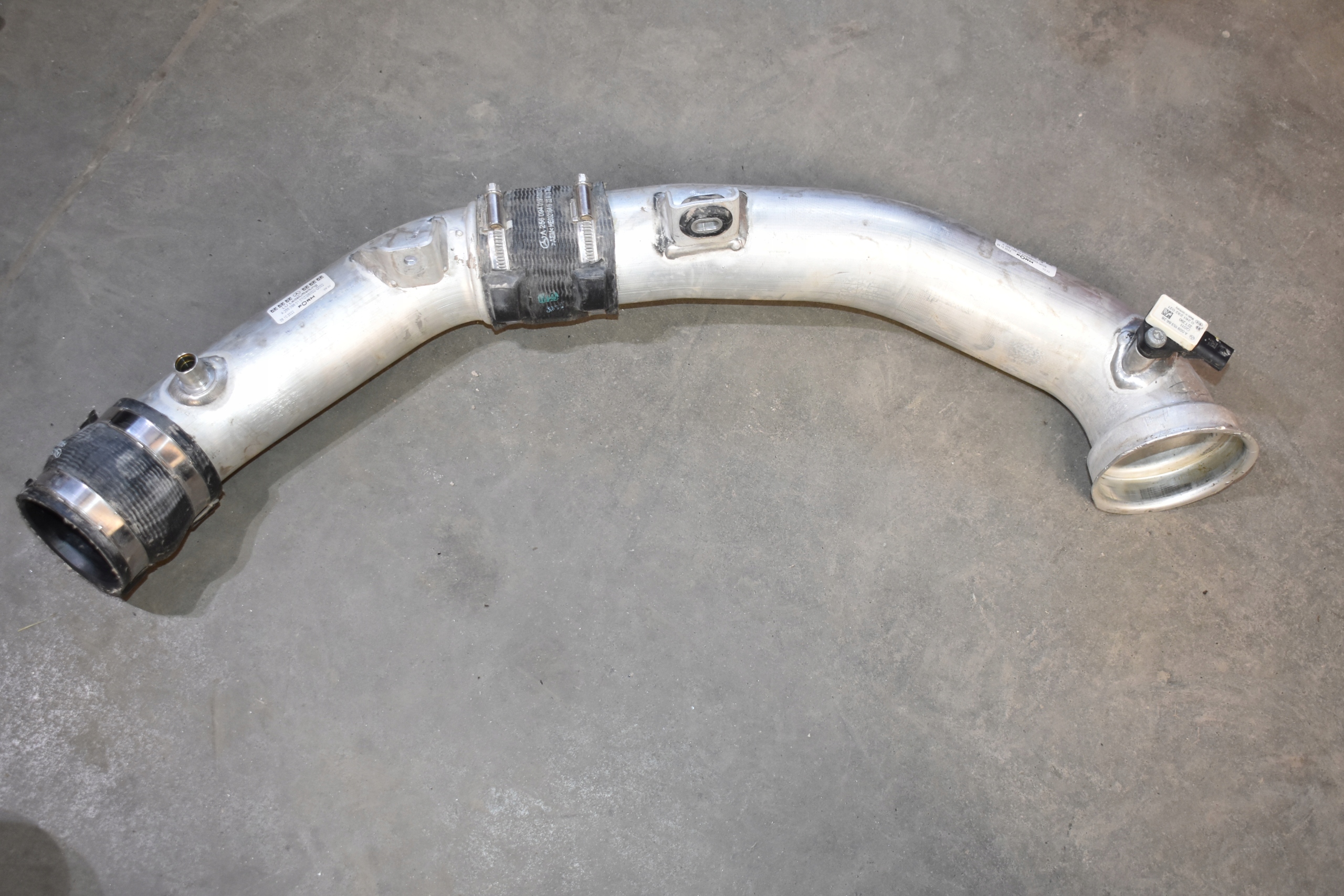 IDEALNY Schlauch luft intercooler MERCEDES 1