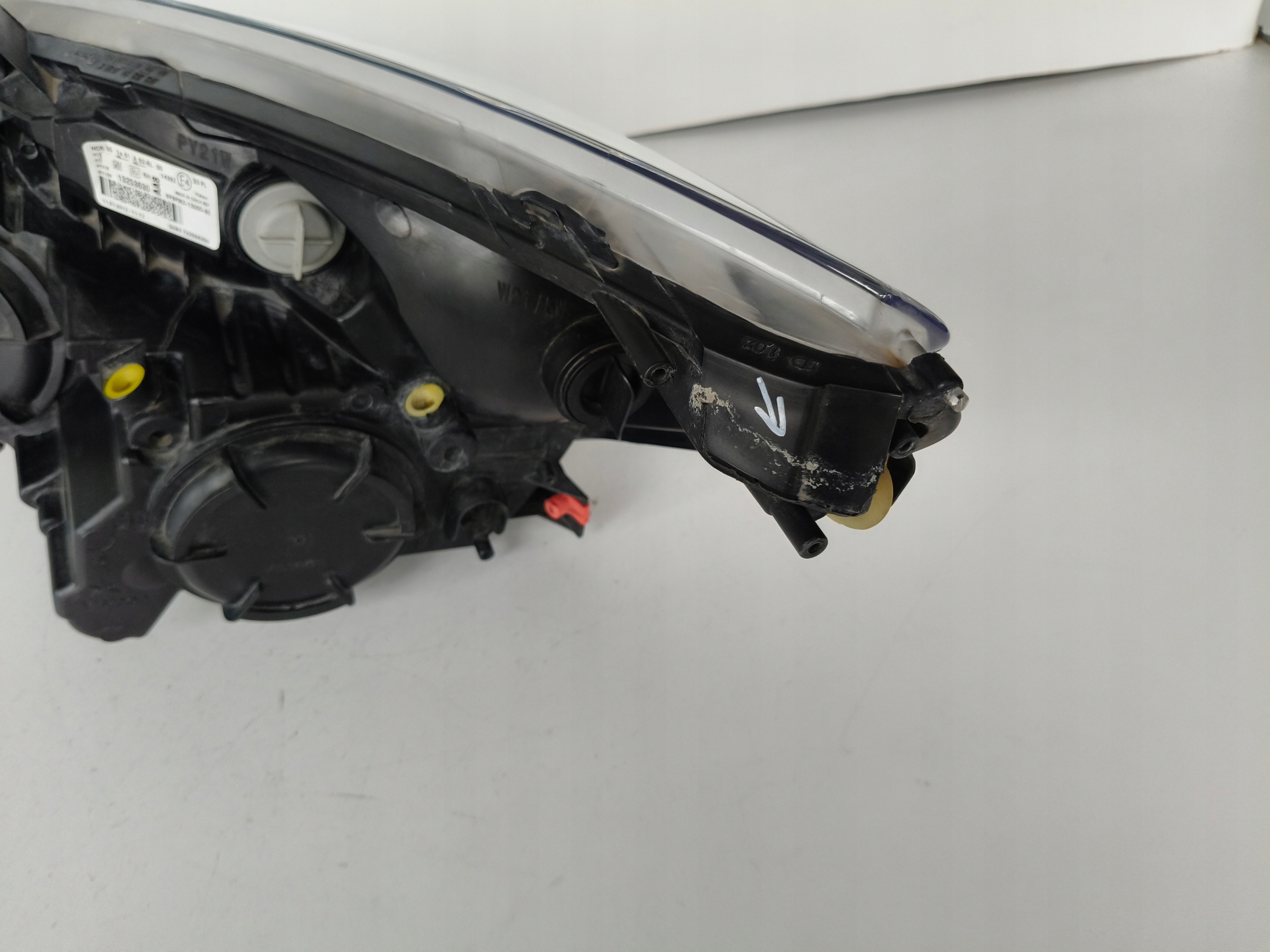light right REFLEKTOR OPEL MERIVA B 10-13