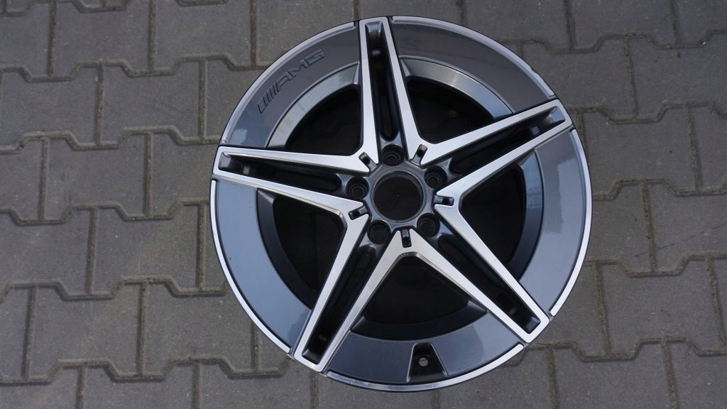 MERCEDES A W 177 247 CLA 118 - disk hliníkový 18