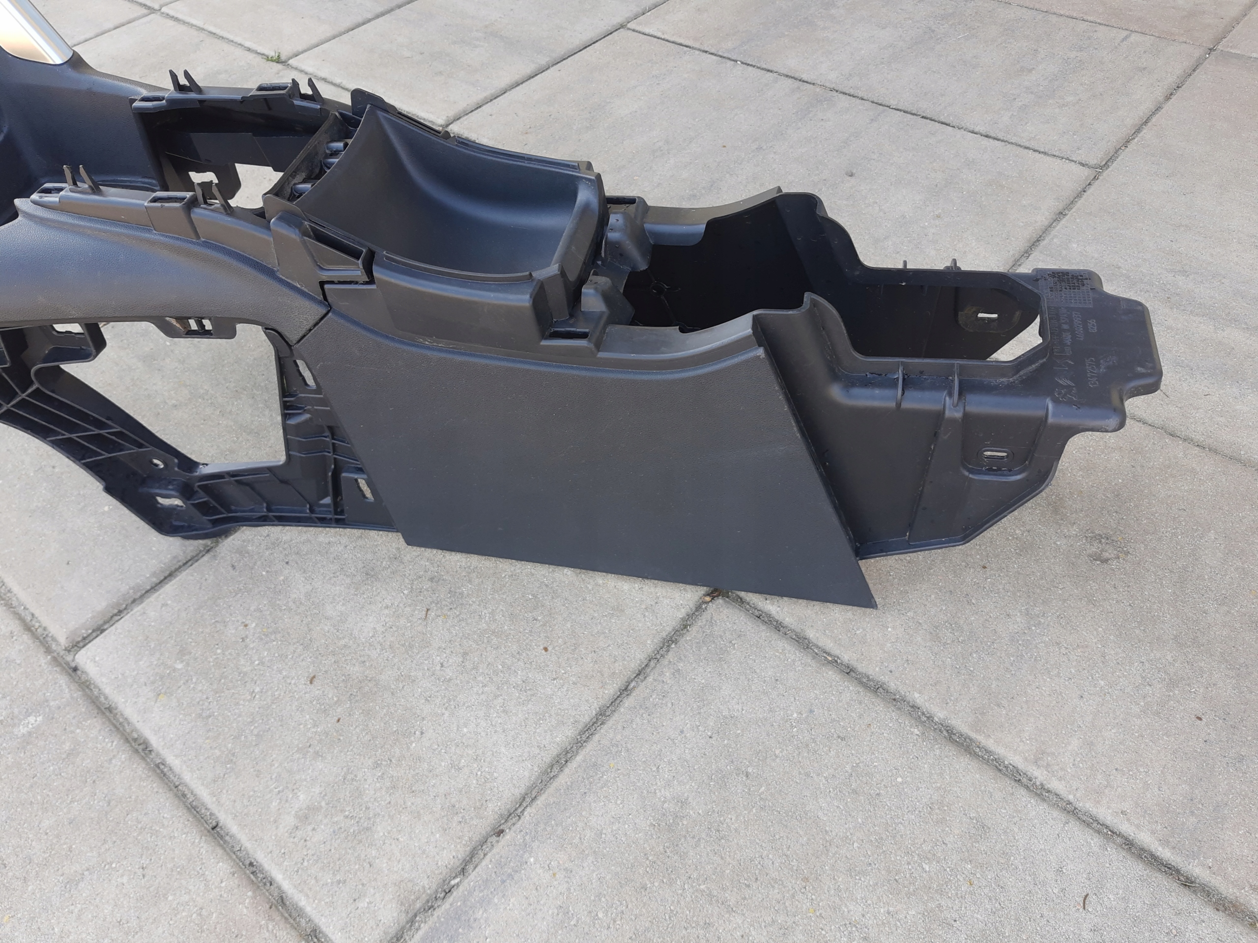 Tunel srodkowy citroen C3 Aircross Version European