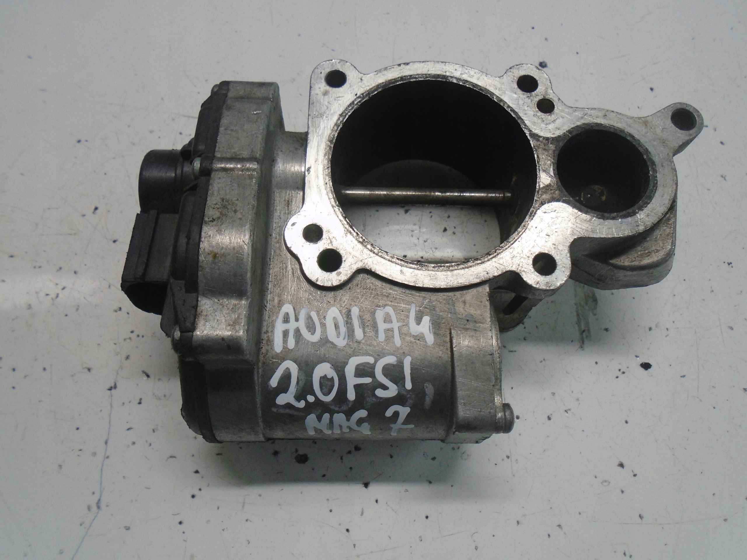 AUDI A4 B6 2,0 FSI agr-ventil 06D131503E