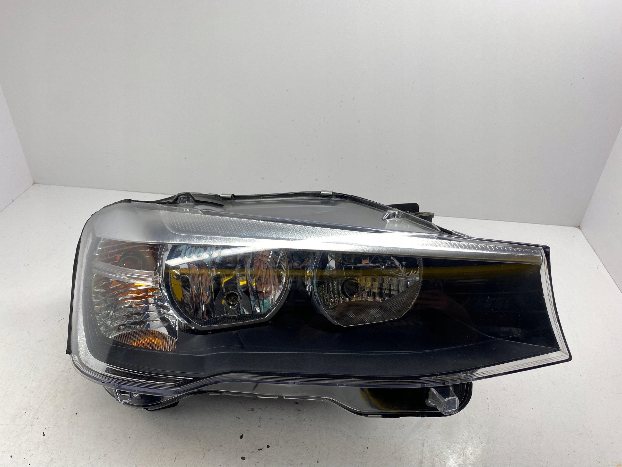 BMW X3 F25 LCI light right
