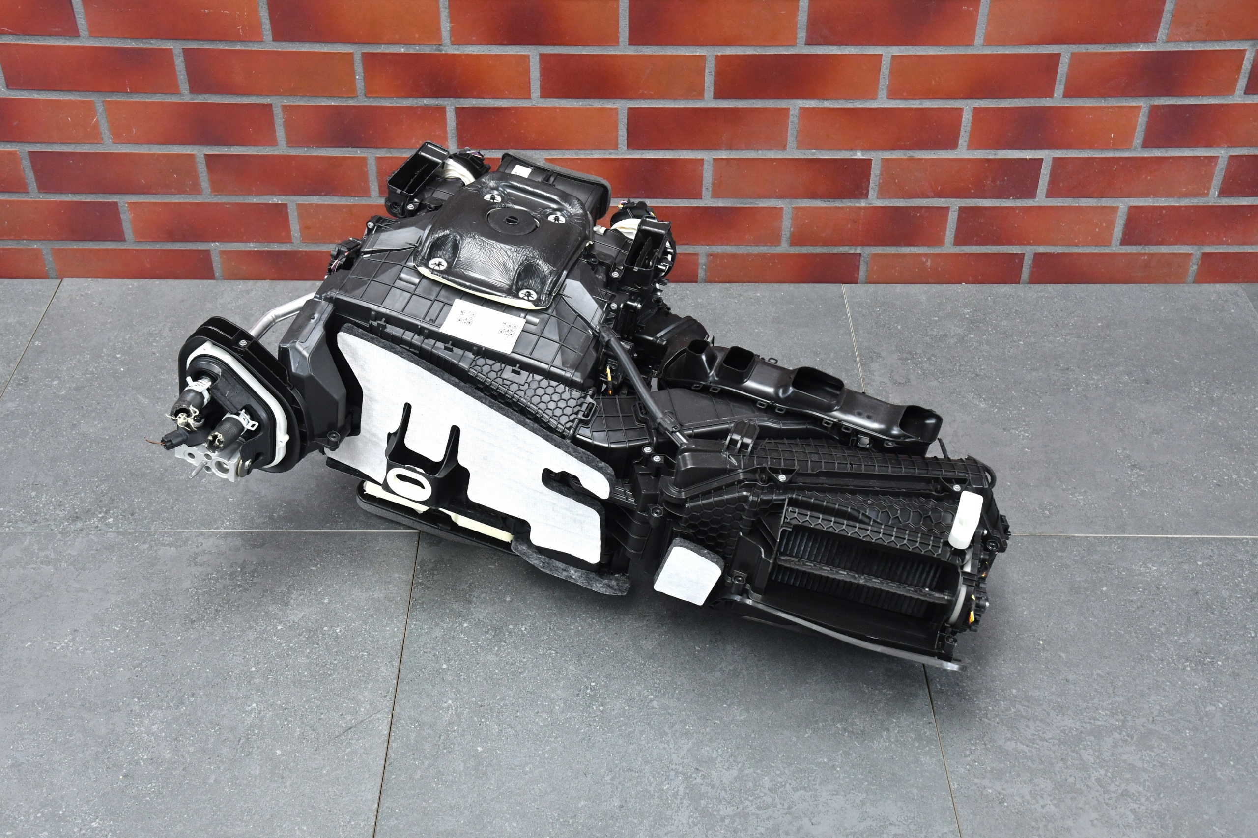 heater BMW i5 G60 G61 ELEKTRYK 1111km