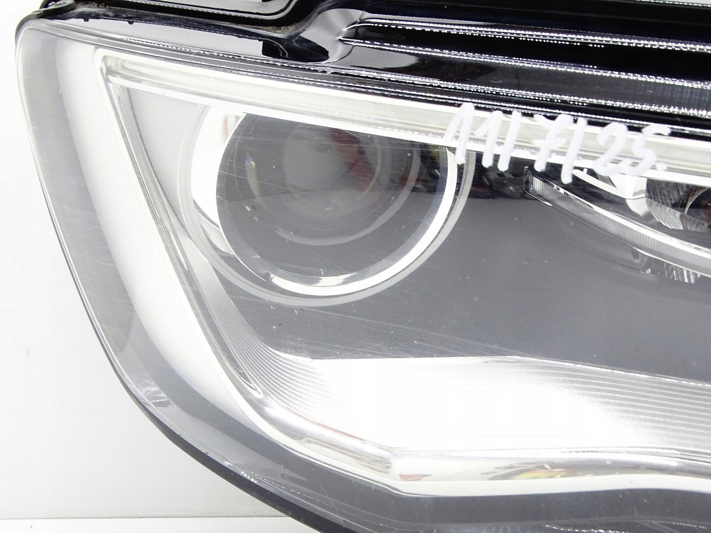 REFLEKTOR light right front right front XENON LED AUDI A3 8V 8V0941006A