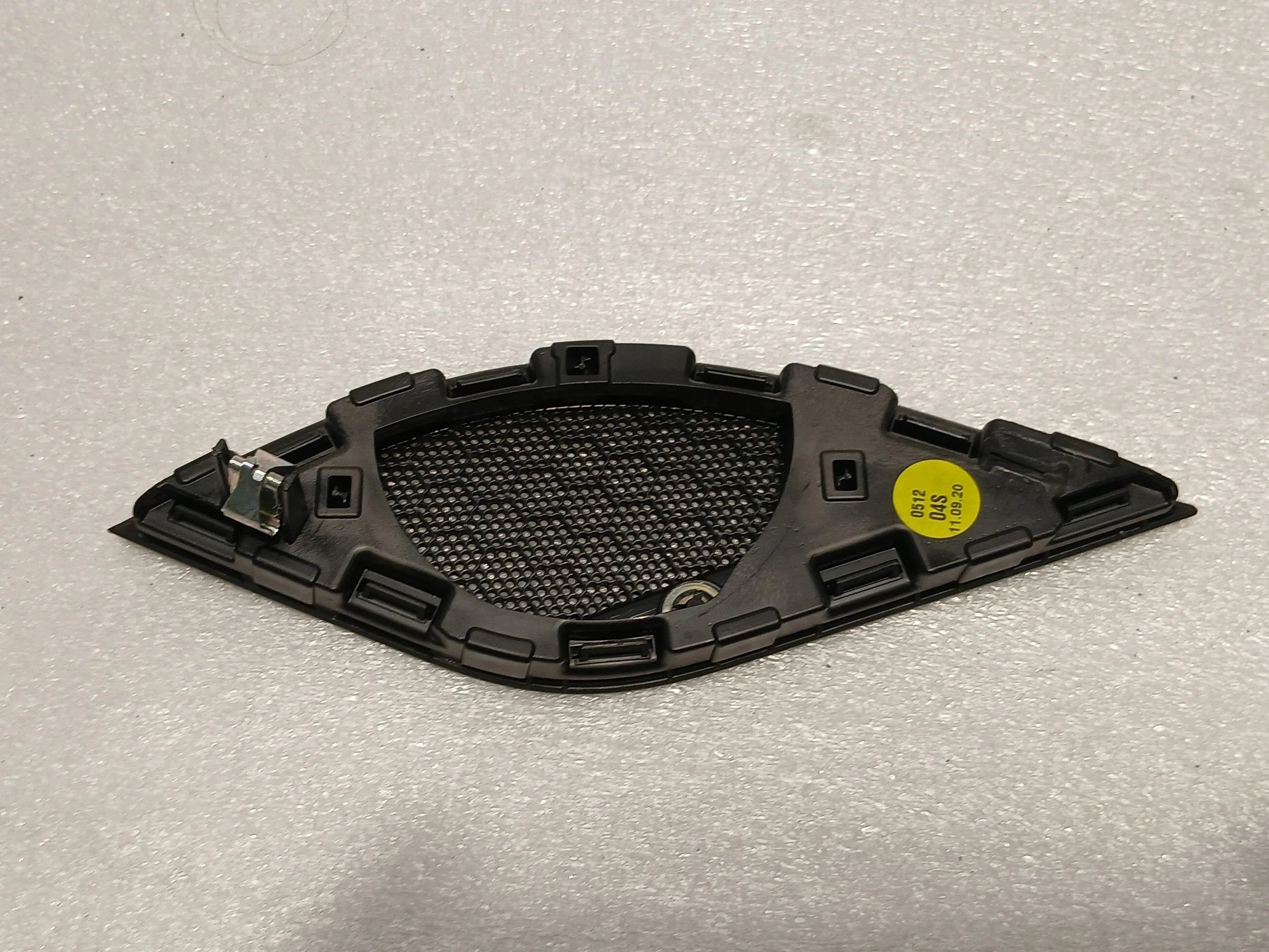 AUDI A4 B9 LIFT krycí repráku BANG&OLUFSEN pravá