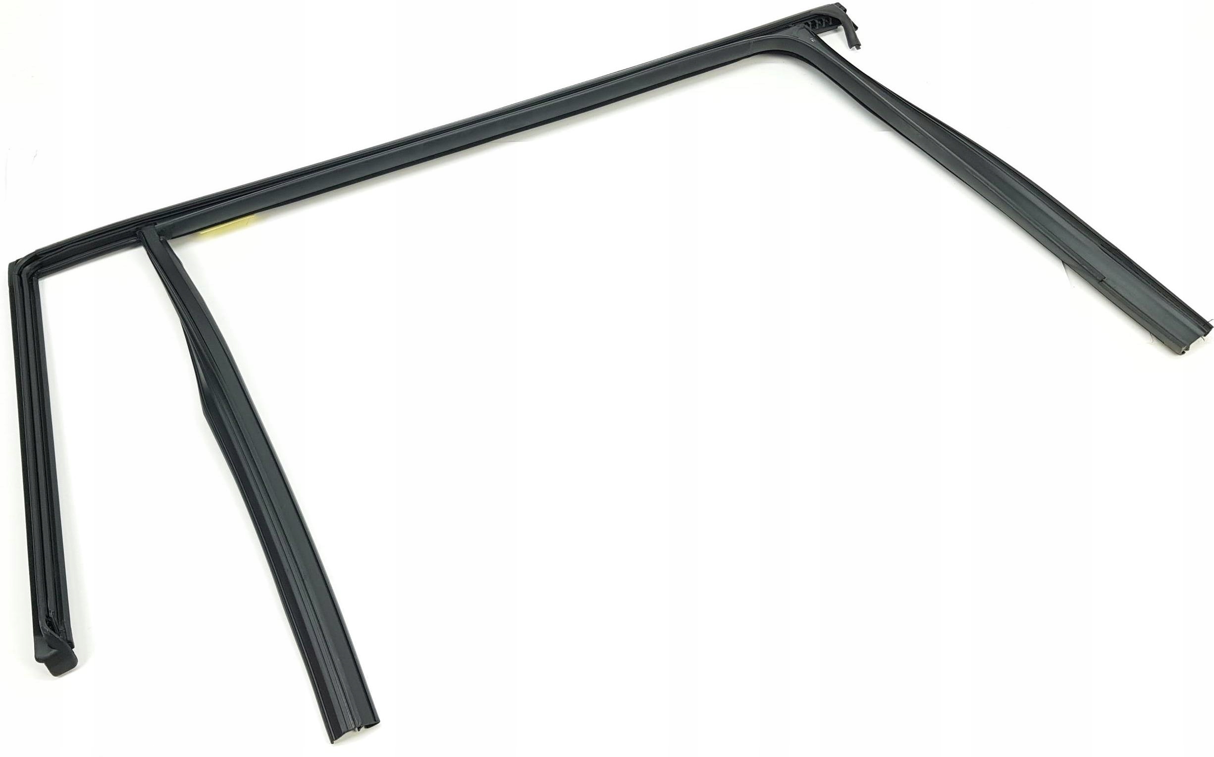 3G9839431AC, 3G9839431H - ASO уплотнение стекла левый задний VW PASSAT B8 универсал