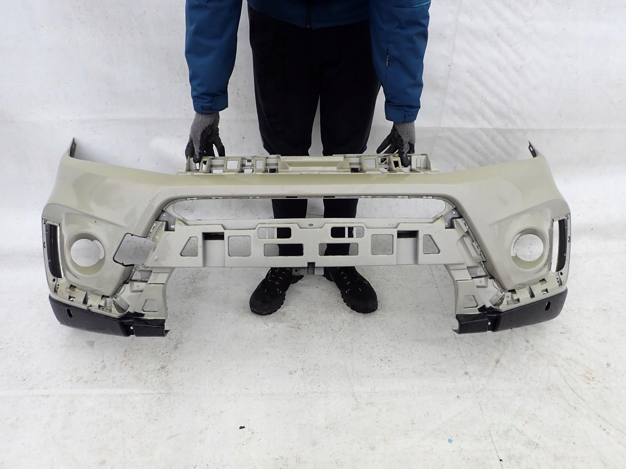SUZUKI VITARA II 2 LIFT 18-> bumper front PDC