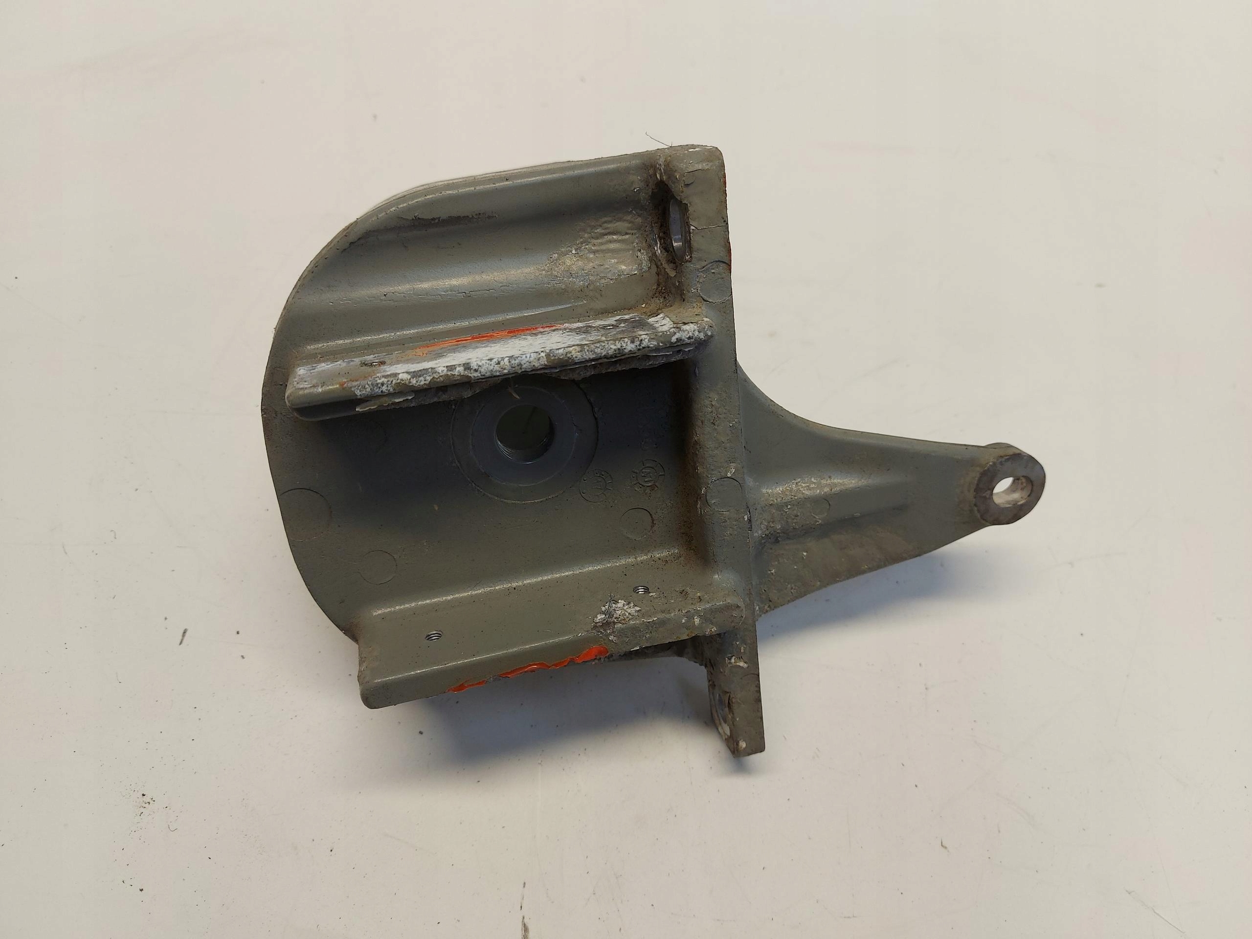 Tesla Model S LIFT holder engine mount right 1034558