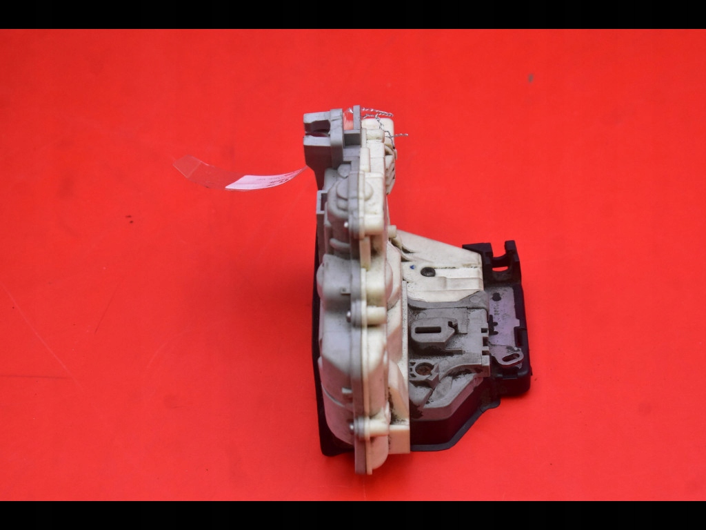 lock door right front front EU 3C1837016A VW PASSAT B7 10-15