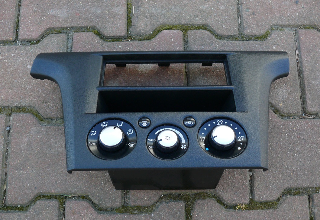 control panel NAWIEWEM KLIMATYZACJA MITSUBISHI OUTLANDER and 1 03-06r.