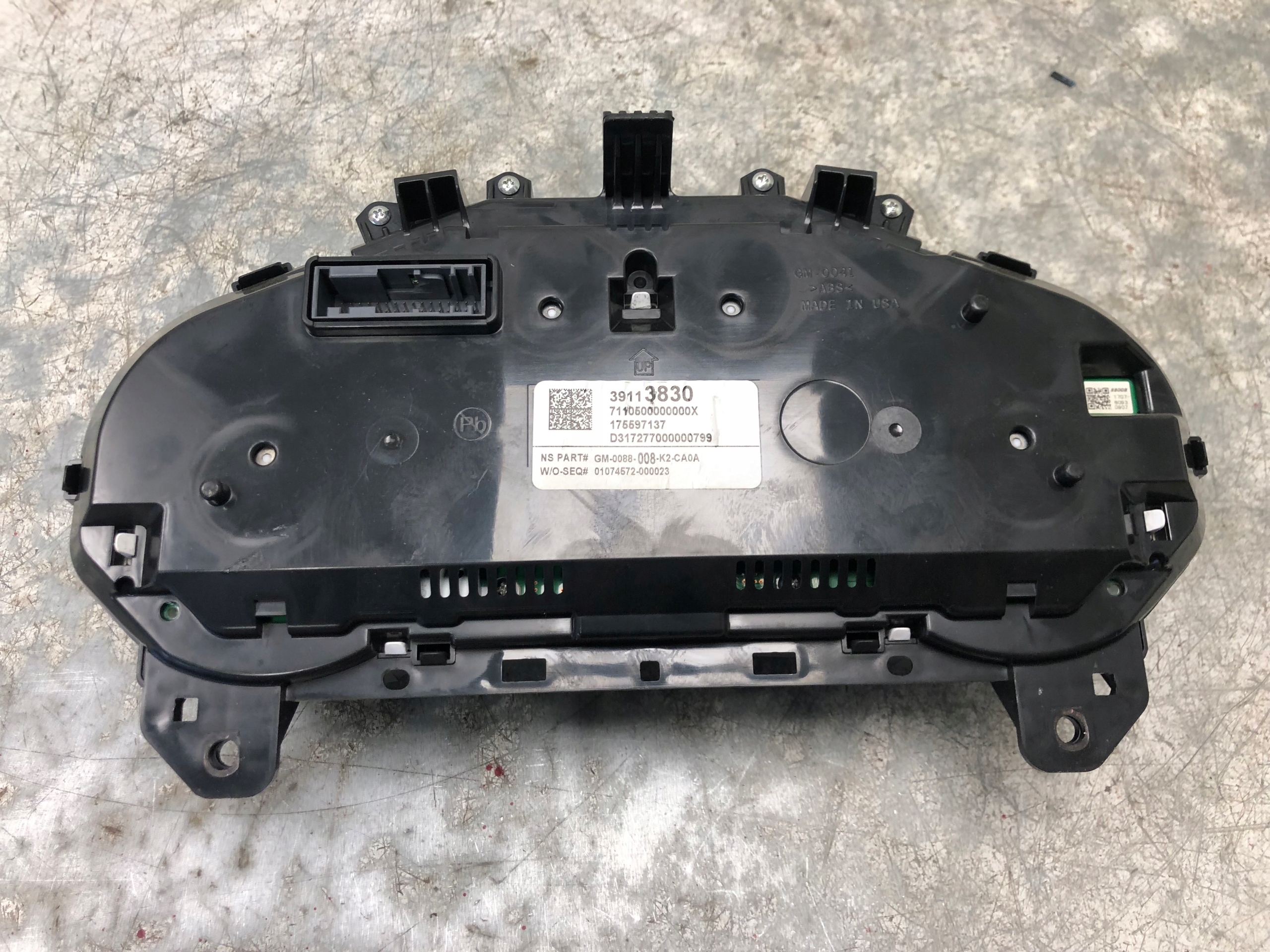 спидометр часы opel INSIGNIA B 39113830 европа