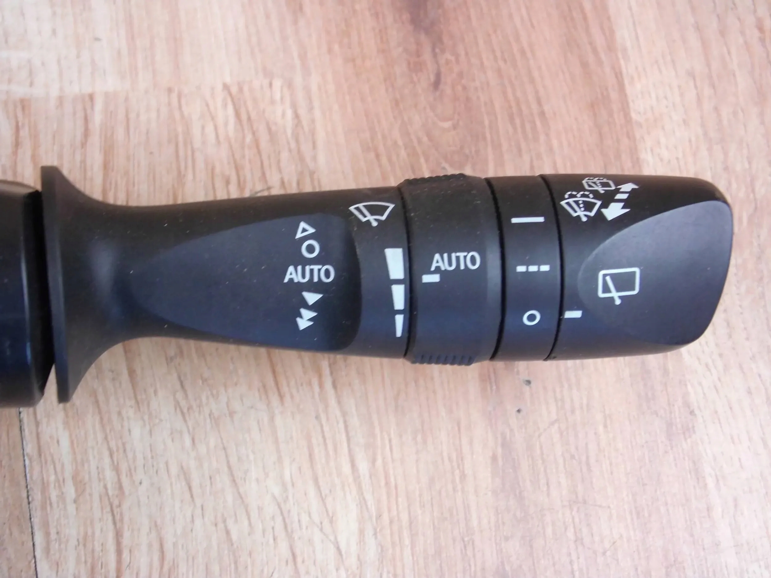 Toyota RAV4 IV Pulsante DEVIO LUCI DEVIO luci tergicristalli 3325017F744