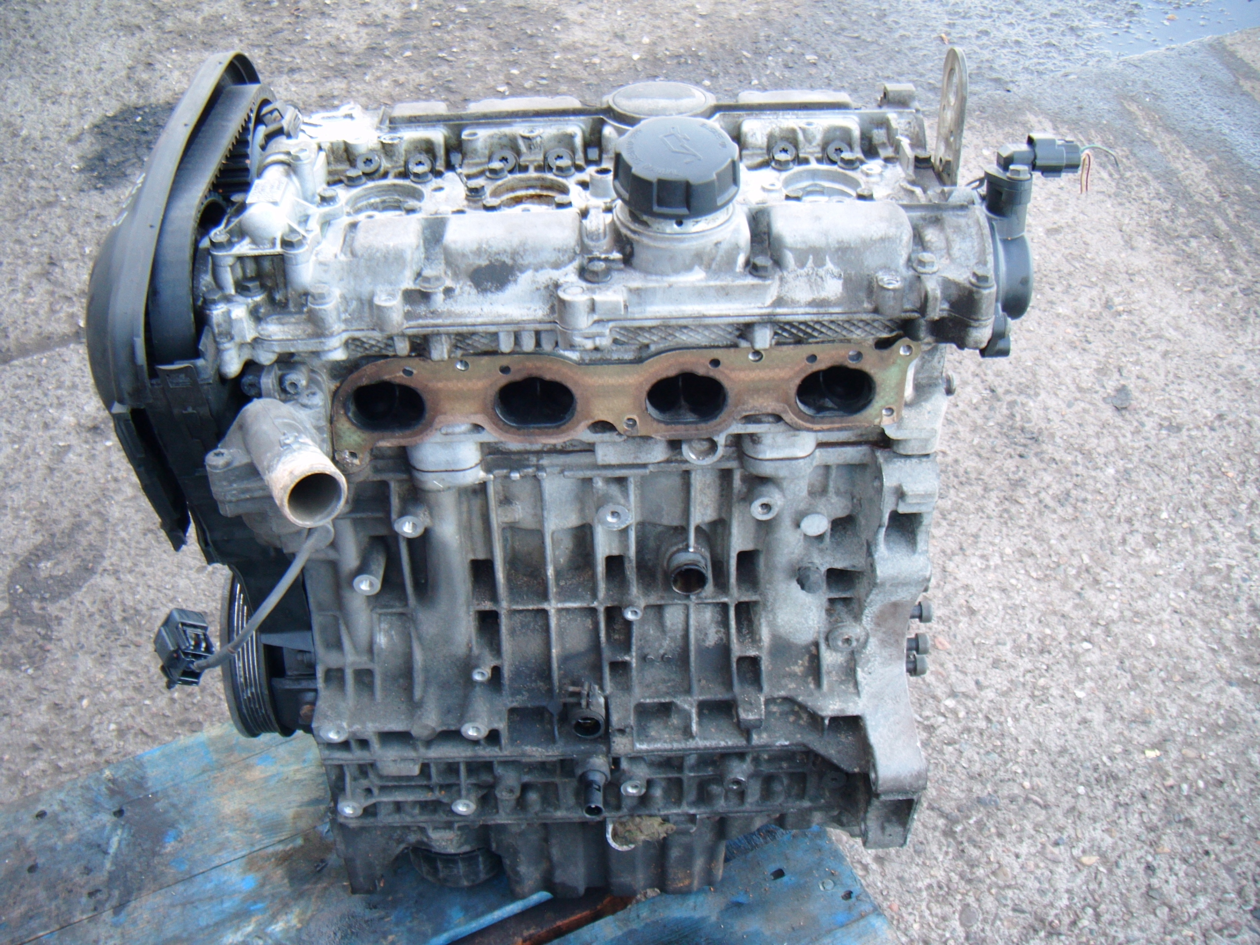volvo V40 S40 1.8 16V 99-04 Двигатель B4184S2