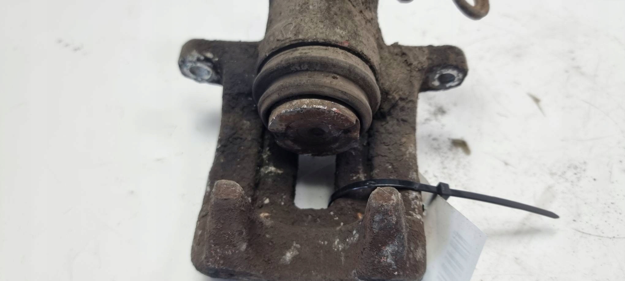 caliper brake rear part left VOLKSWAGEN PASSAT B5