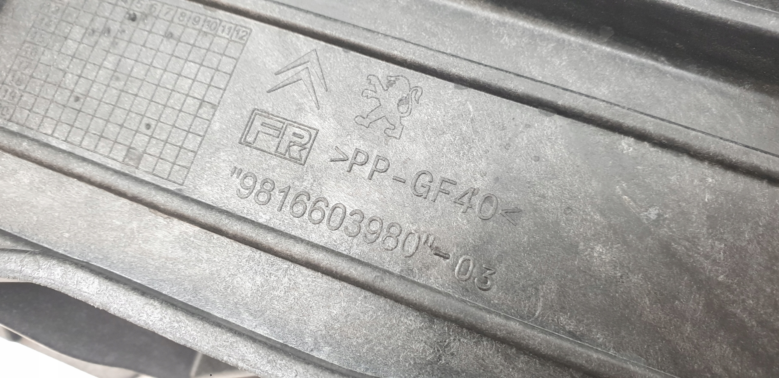 pillar iron Peugeot 308 / 508 II 9816603980