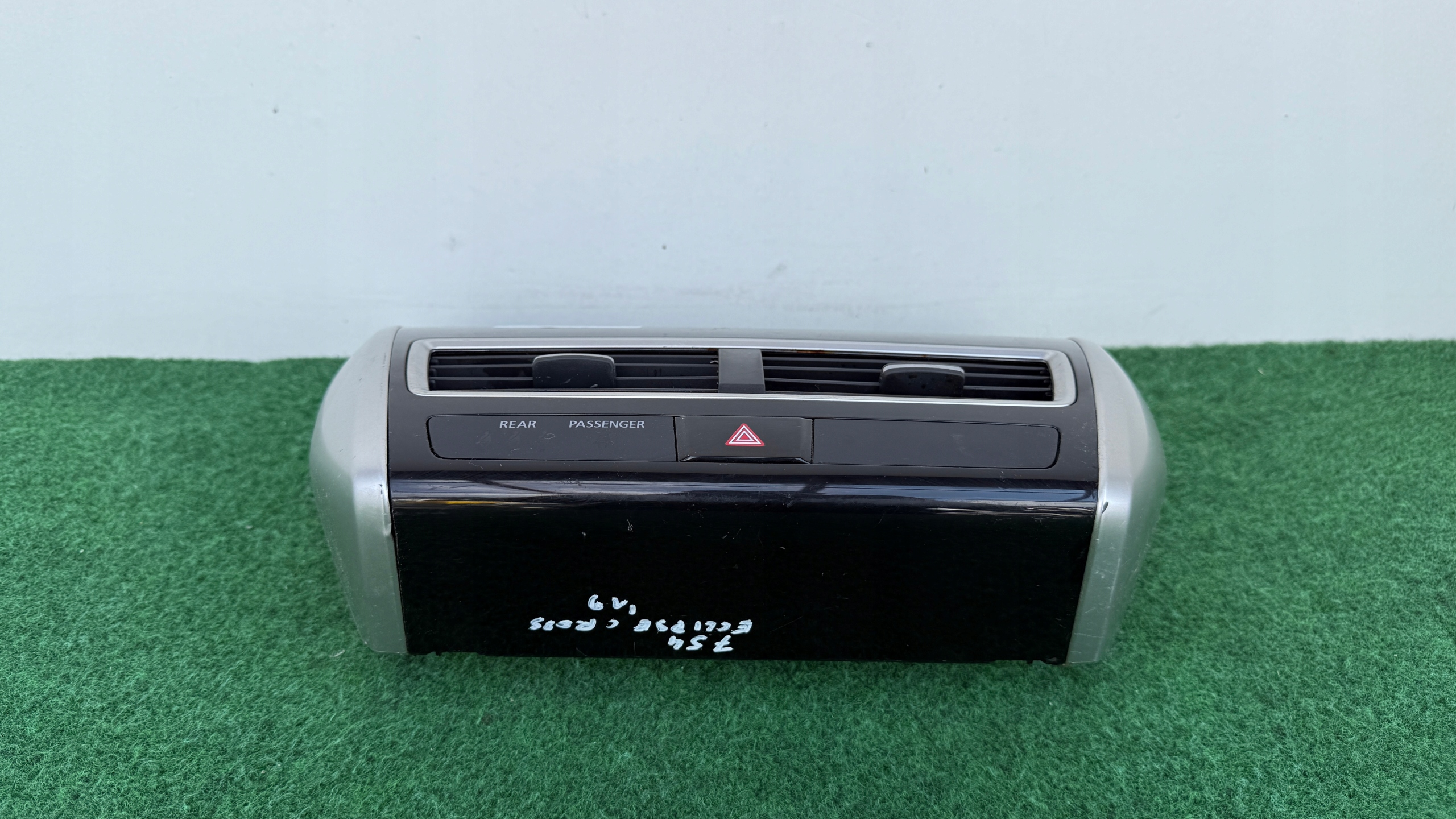 MITSUBISHI ECLIPSE CROSS 17R+ PANEL air conditioning devices switch of warning lights KA25/016XX