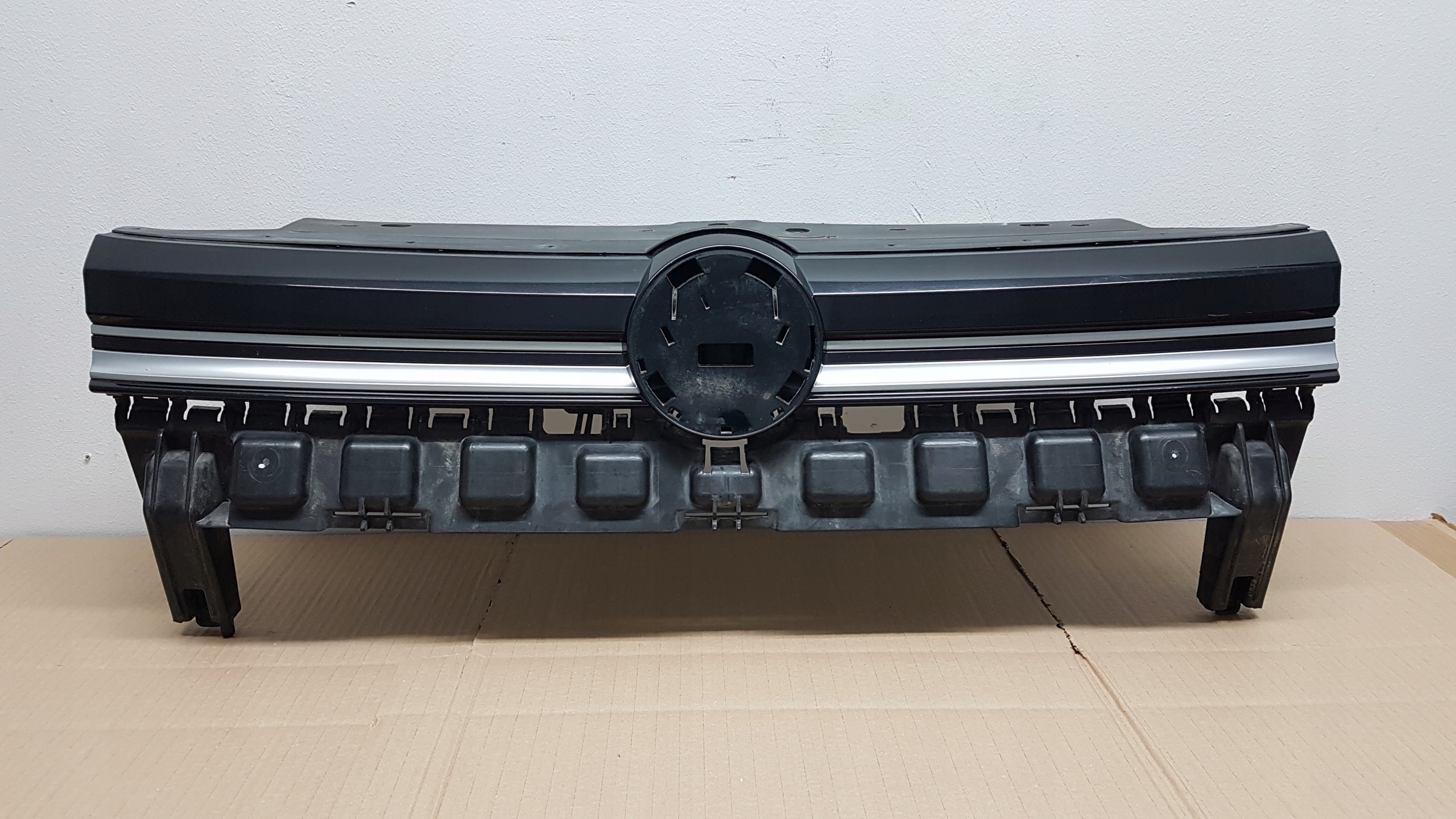 VW Caddy Kühlergrill FRONTGRILL Kühlergitter - Thumbnail 2