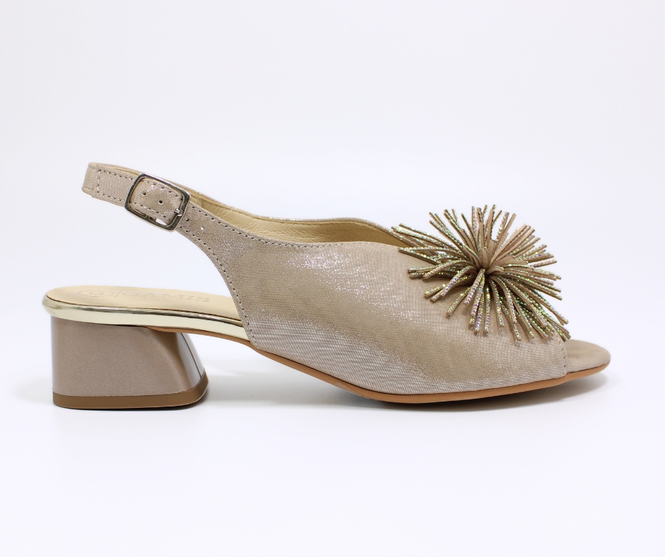 Zlaté sandály s bambulí elegantní kožené Gamis 7118 r39