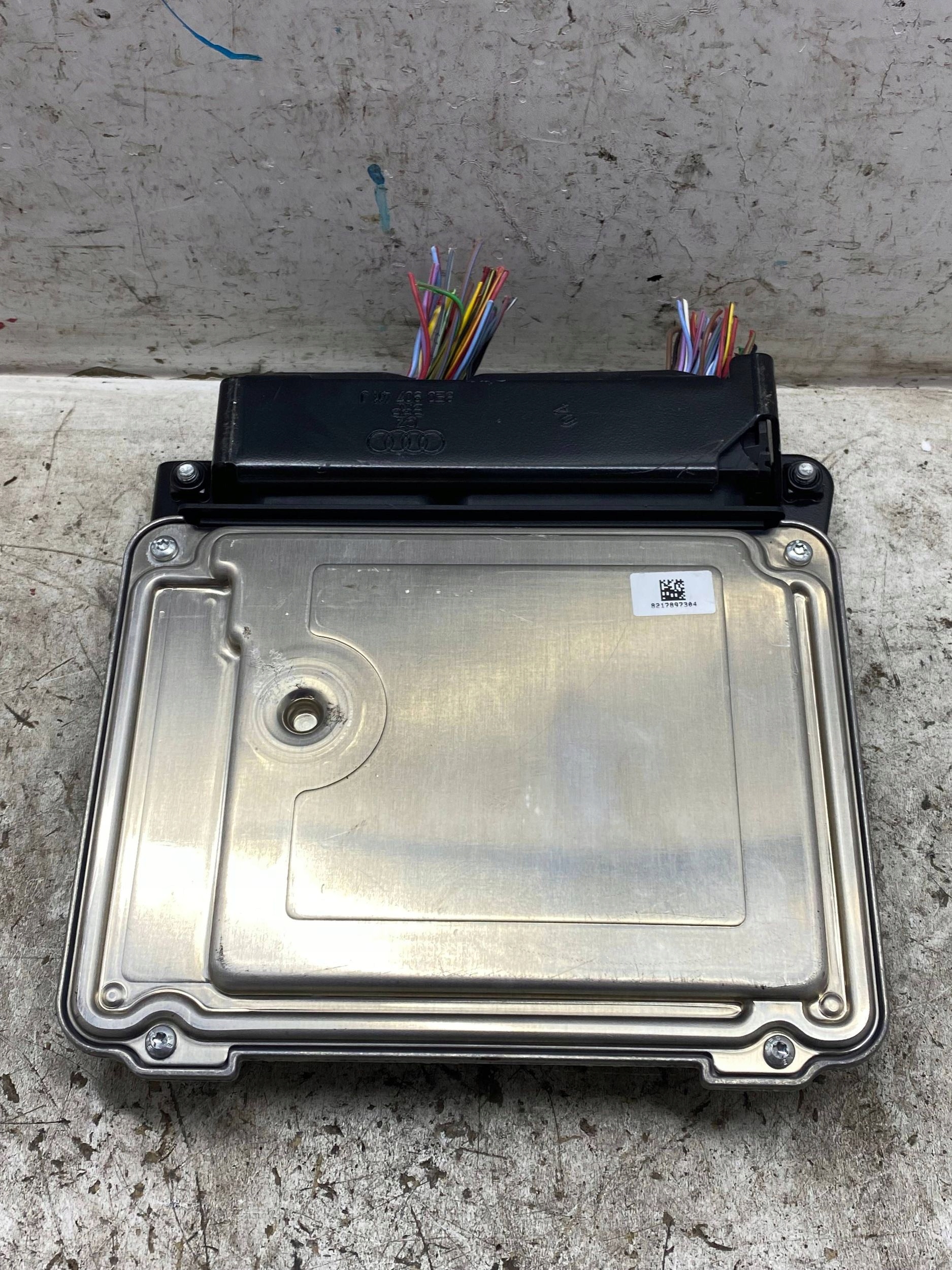 AUDI Q5 8R 2.0 TDI computer control unit of the engine 03L906018ML