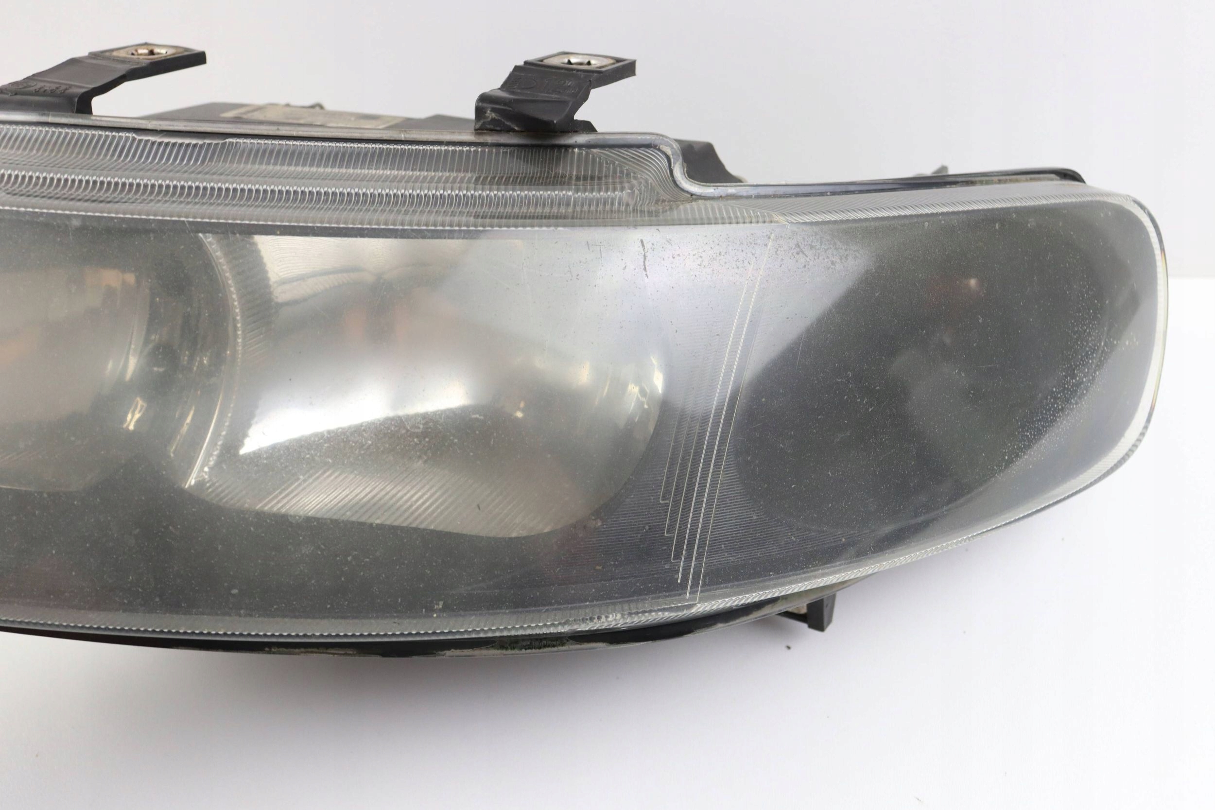 SEAT LEON and light front left front 1M1941001D EUROPA