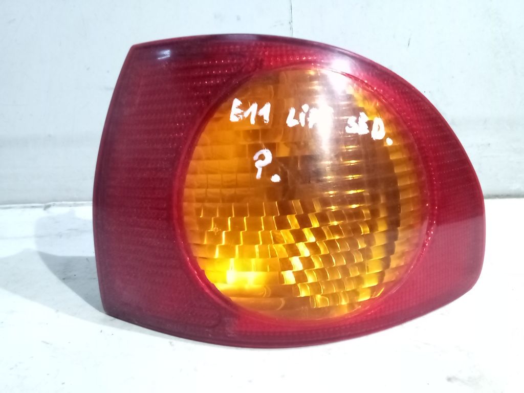 Toyota Corolla E11 lift sedan light right rear part rear
