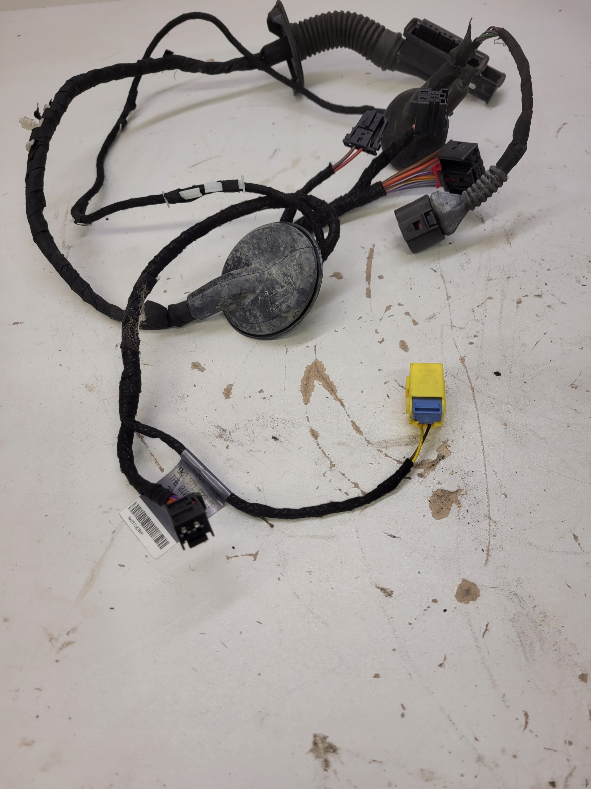 bundle door left front AUDI A4 B8 8K0971029AP
