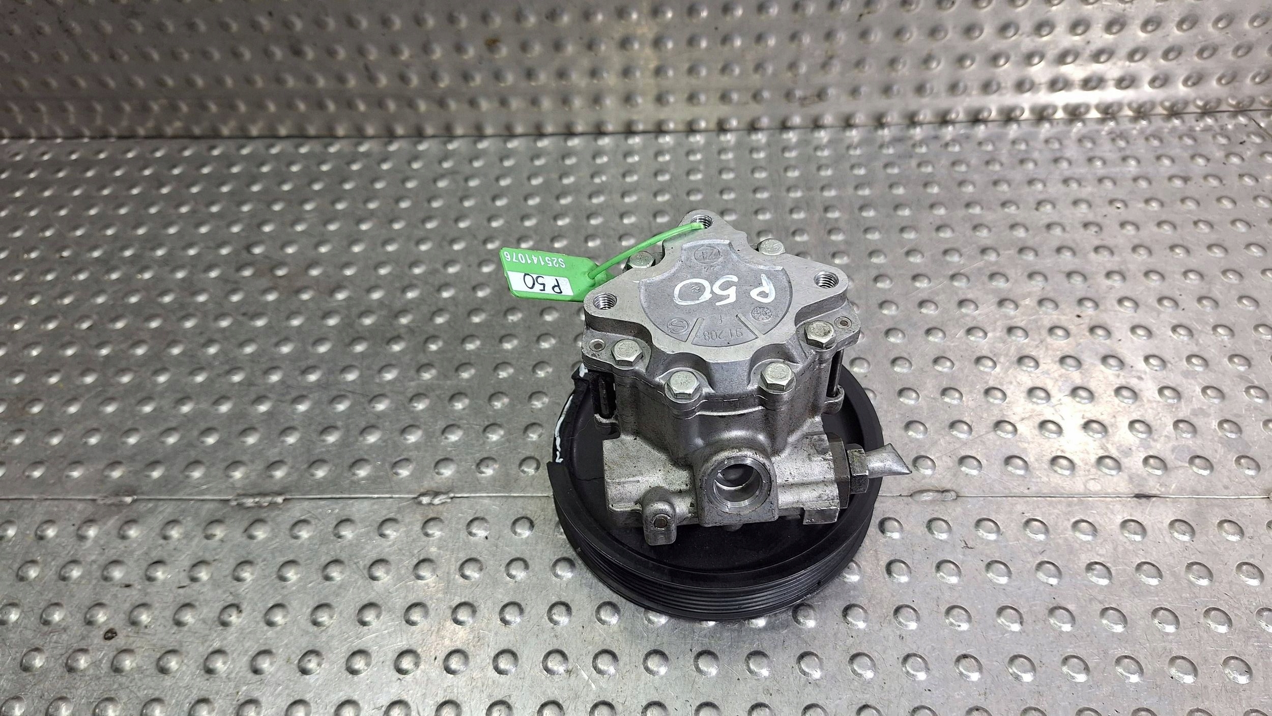 Pompa servosterzo 7692974 7692974536 BMW X3 E83 2,0D