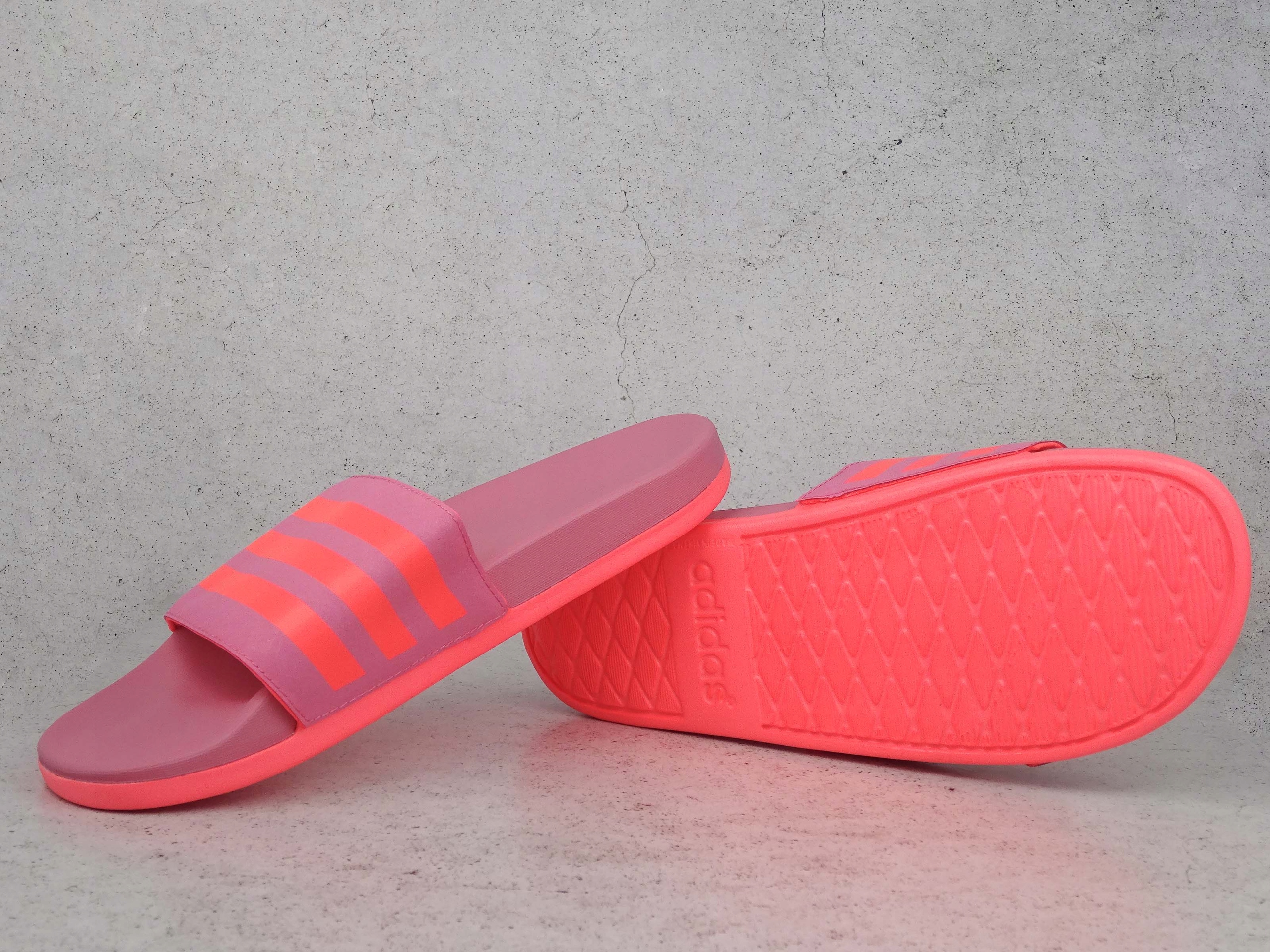 ADIDAS ADILETTE SHOWER GV7887 KLAPKI PLAŻA BASEN Materiał zewnętrzny inny