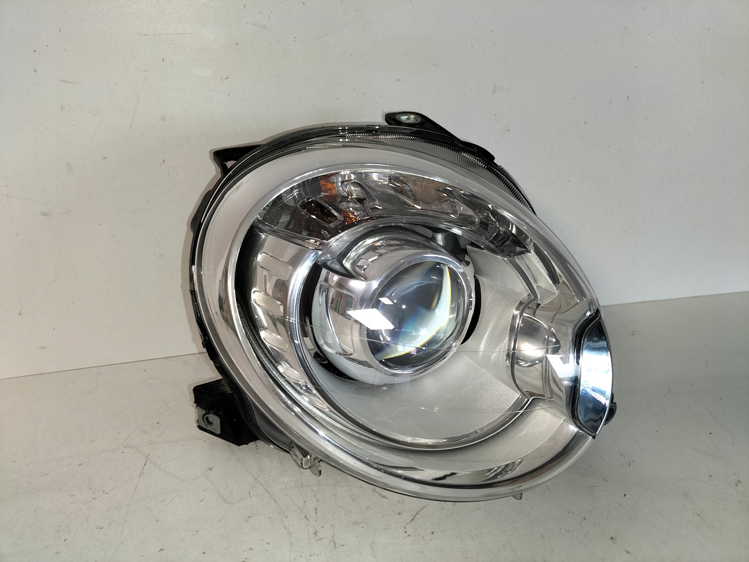 light front reflektor right FIAT 500 07-15 XENON