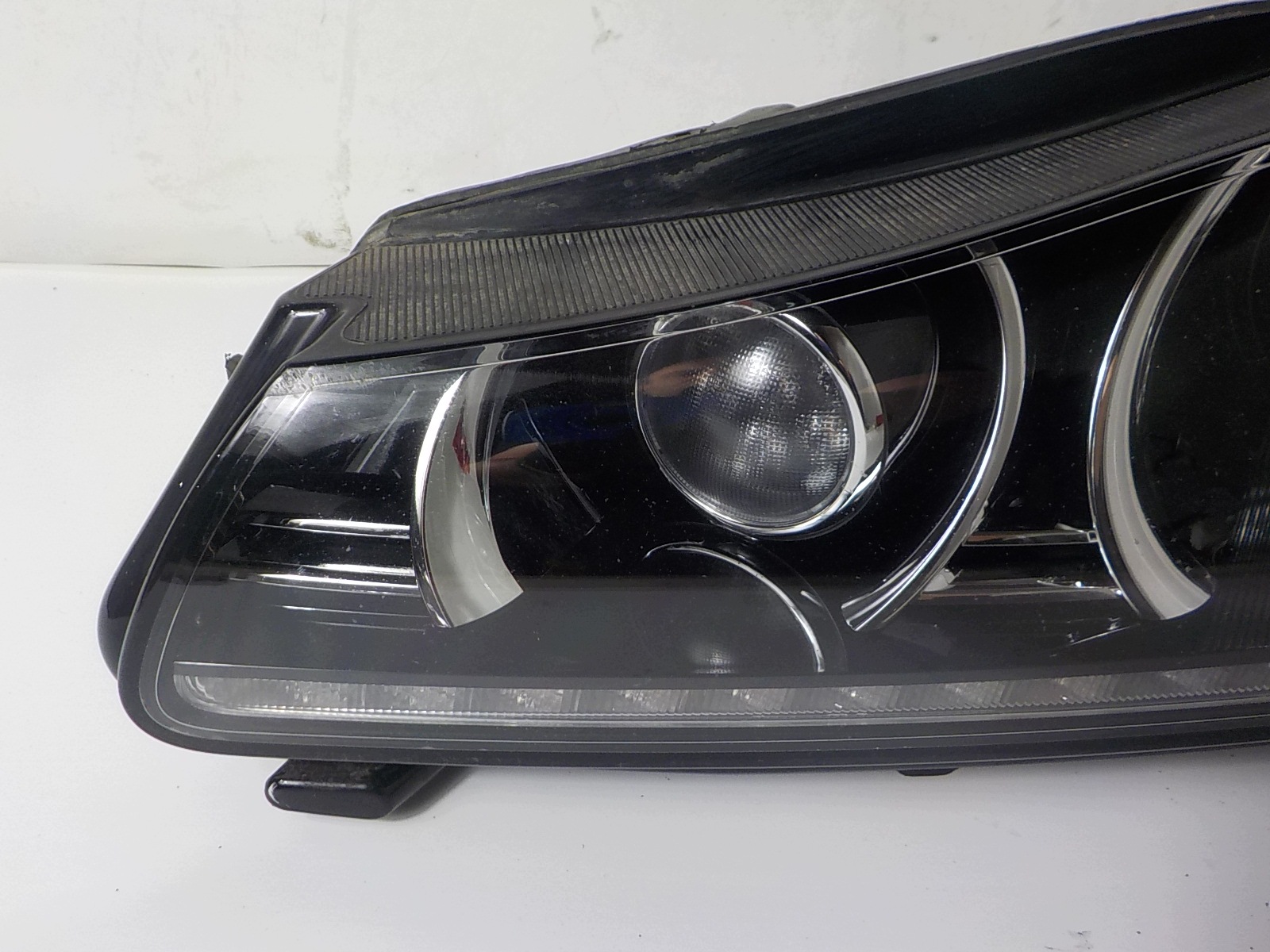 JAGUAR XF X250 XENON light left front front UK