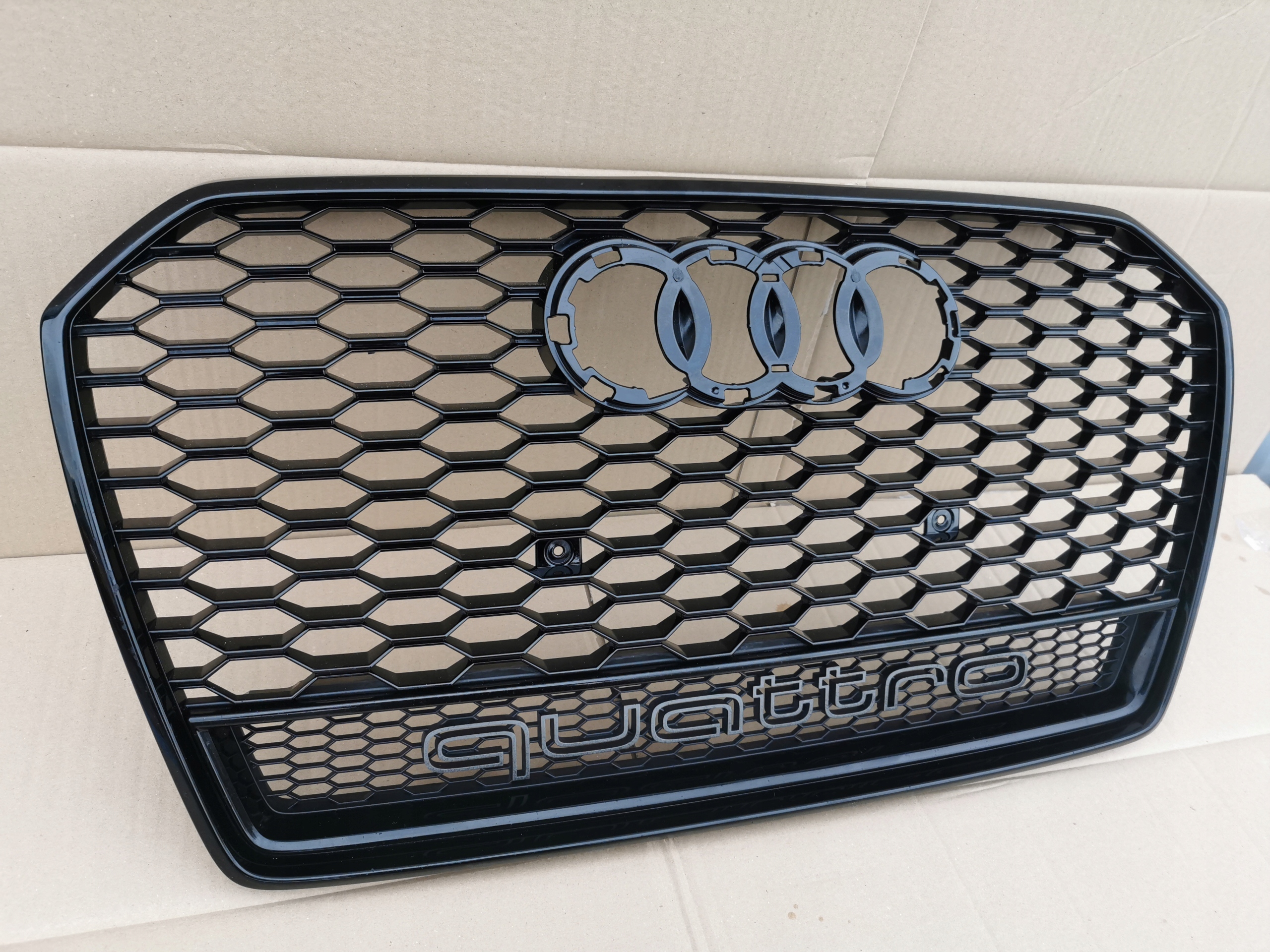 AUDI RS6 C7 4G0 LIFT 14- QUATTRO GRILL ATRAPA CHŁODNICY 4G0853653N ORG. Numer katalogowy części 4G0853653N    BAX