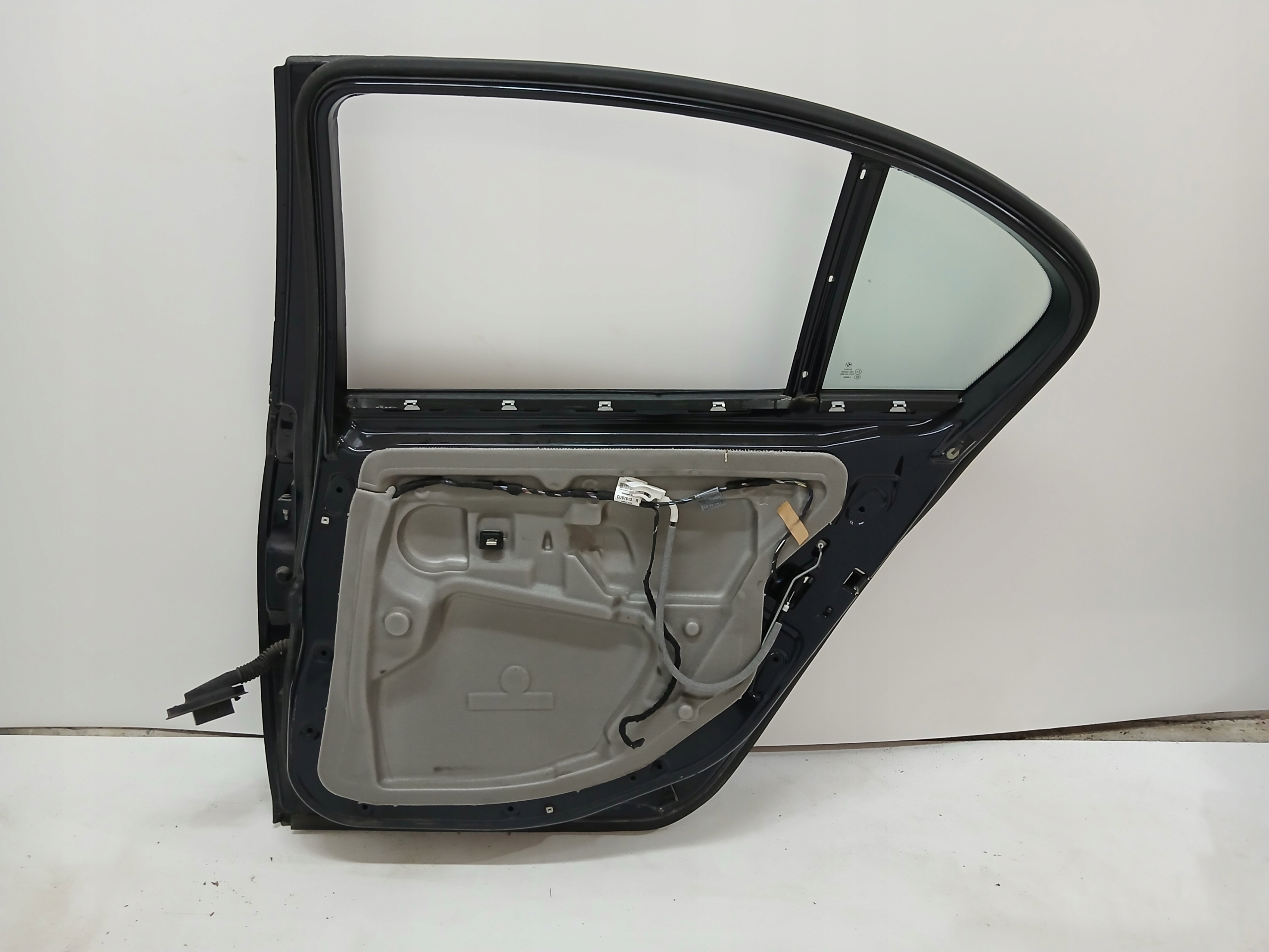 door right rear. rear part BMW E60 CARBONSCHWARZ OE