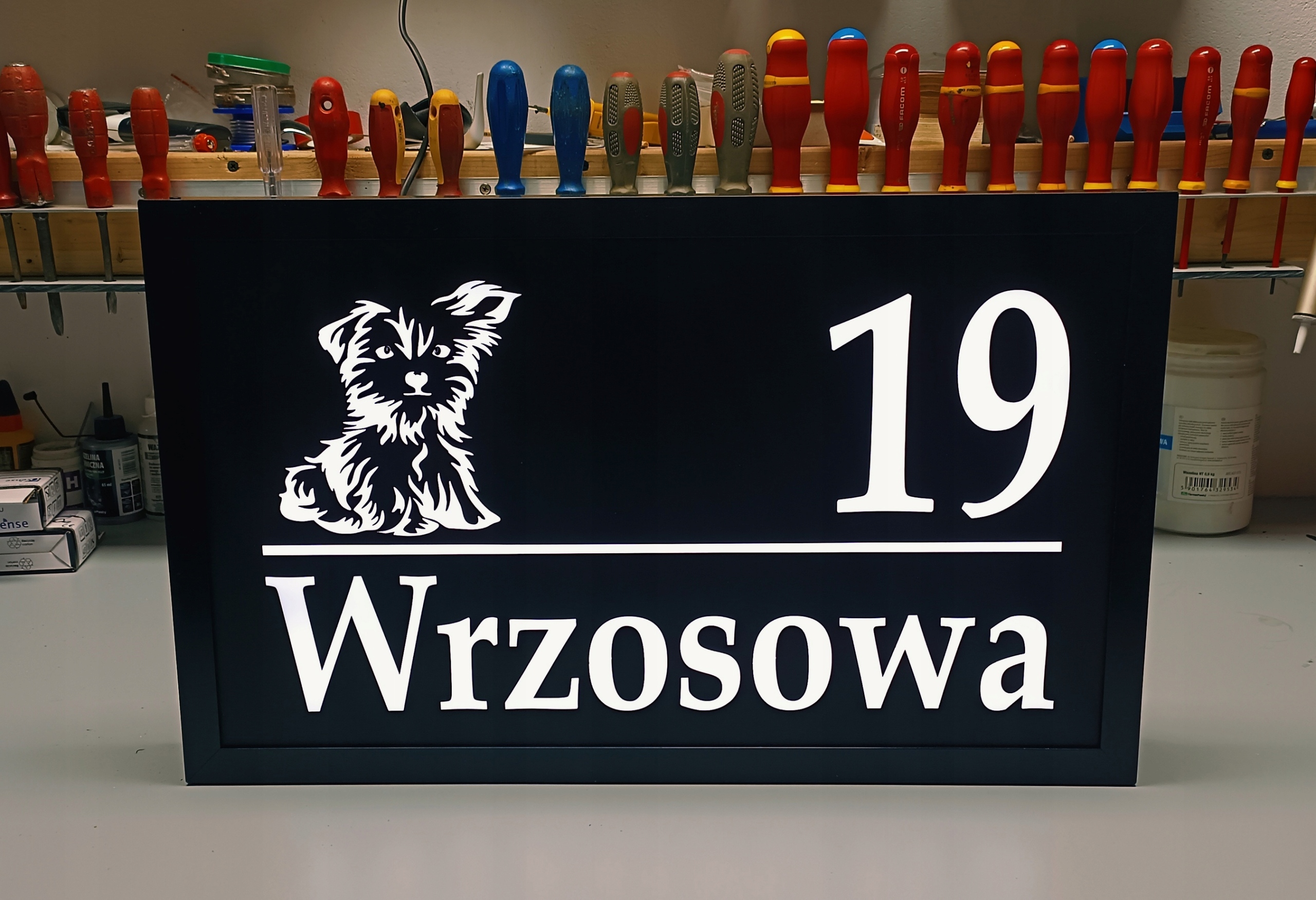 70x30 - NUMER DOMU Podświetlana Tablica led adres ulica baner nr domu 230v Informacje dodatkowe podświetlenie