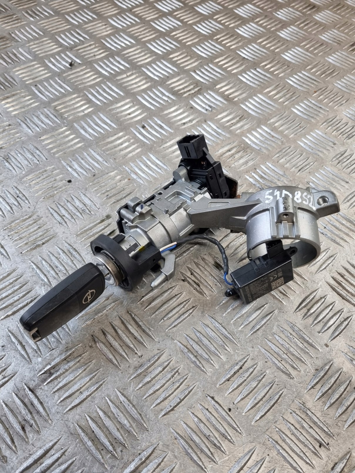ignition key 13523275 OPEL CORSA E