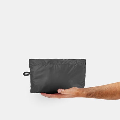 Kurtka turystyczna męska Raincut suwak pod szyją Kolor czarny