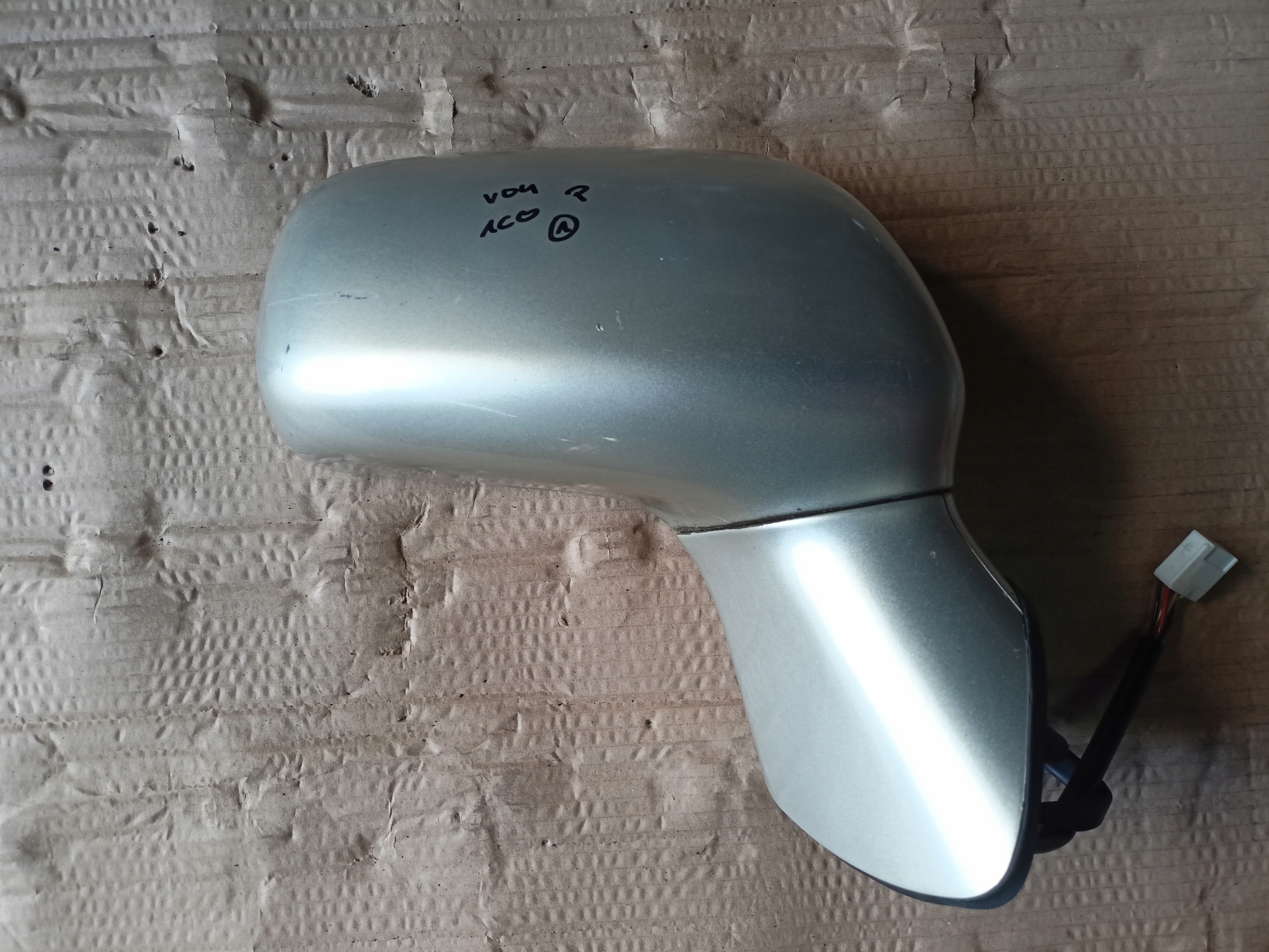 TOYOTA COROLLA VERSO 04-08 LUSTERKO PRAWE 1C0