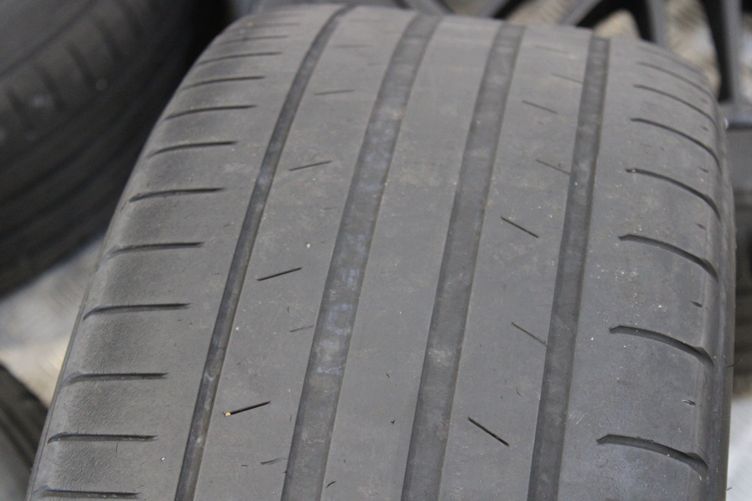 ruote CERCHI CERCHI RUOTE 275/45 R20 PORSCHE CAYENNE II 2 7P5 LIFT