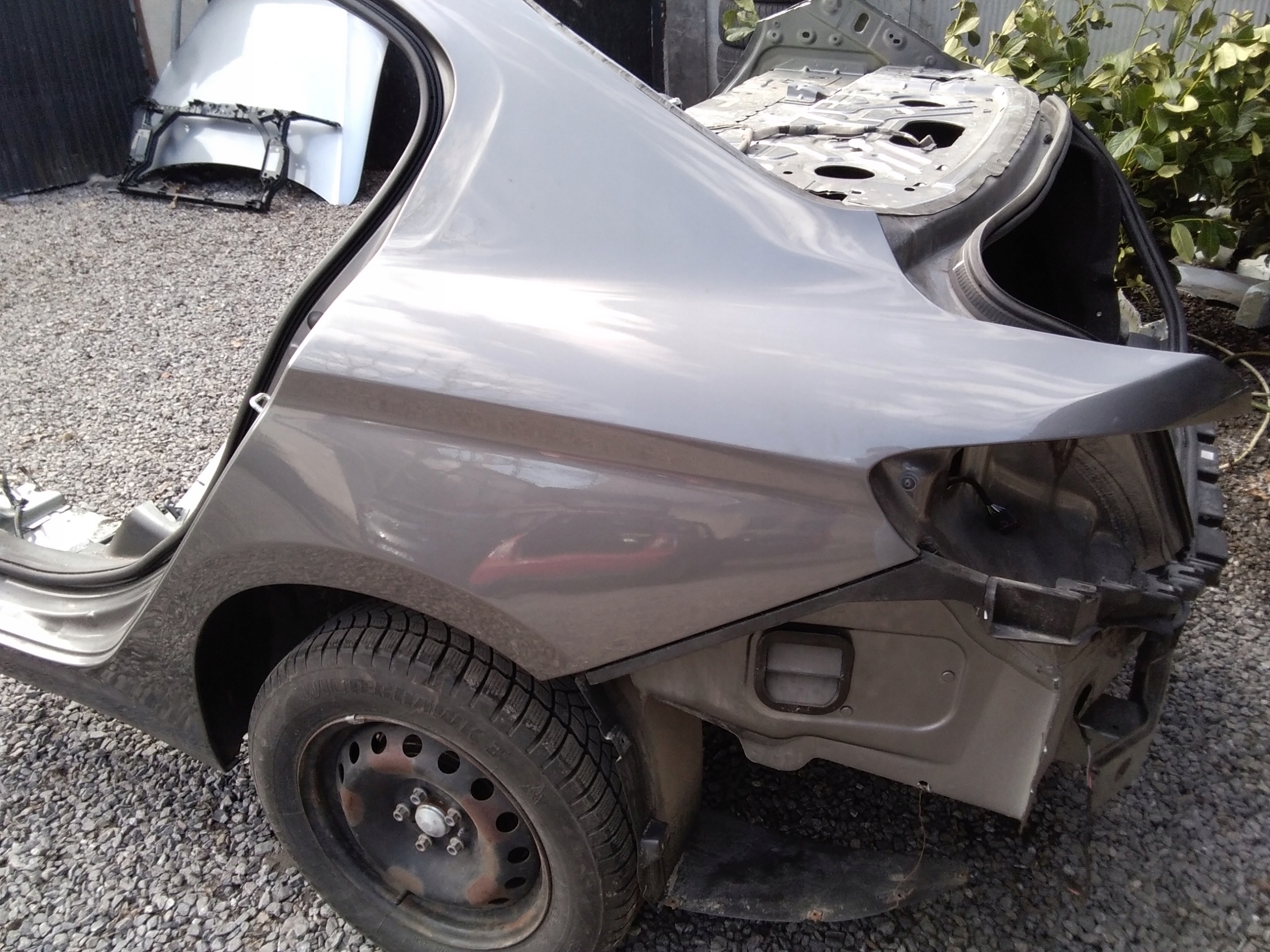 Fiat Tipo II sedan oś belka kompletna zawieszenie tył