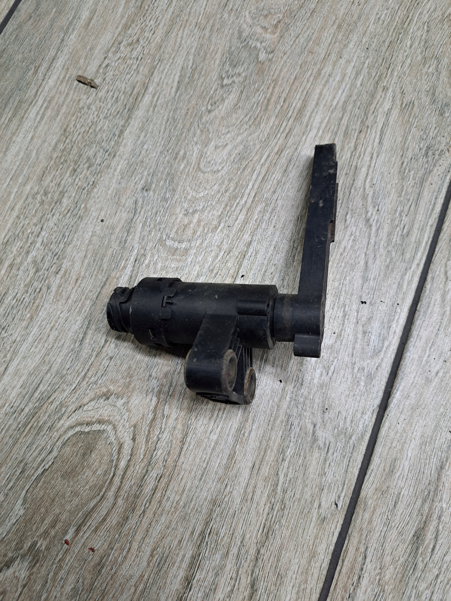 Snímač Úrovně Pneumatického Odpružení (ecas) Je Vhodný Pro: Daf 65, 75,