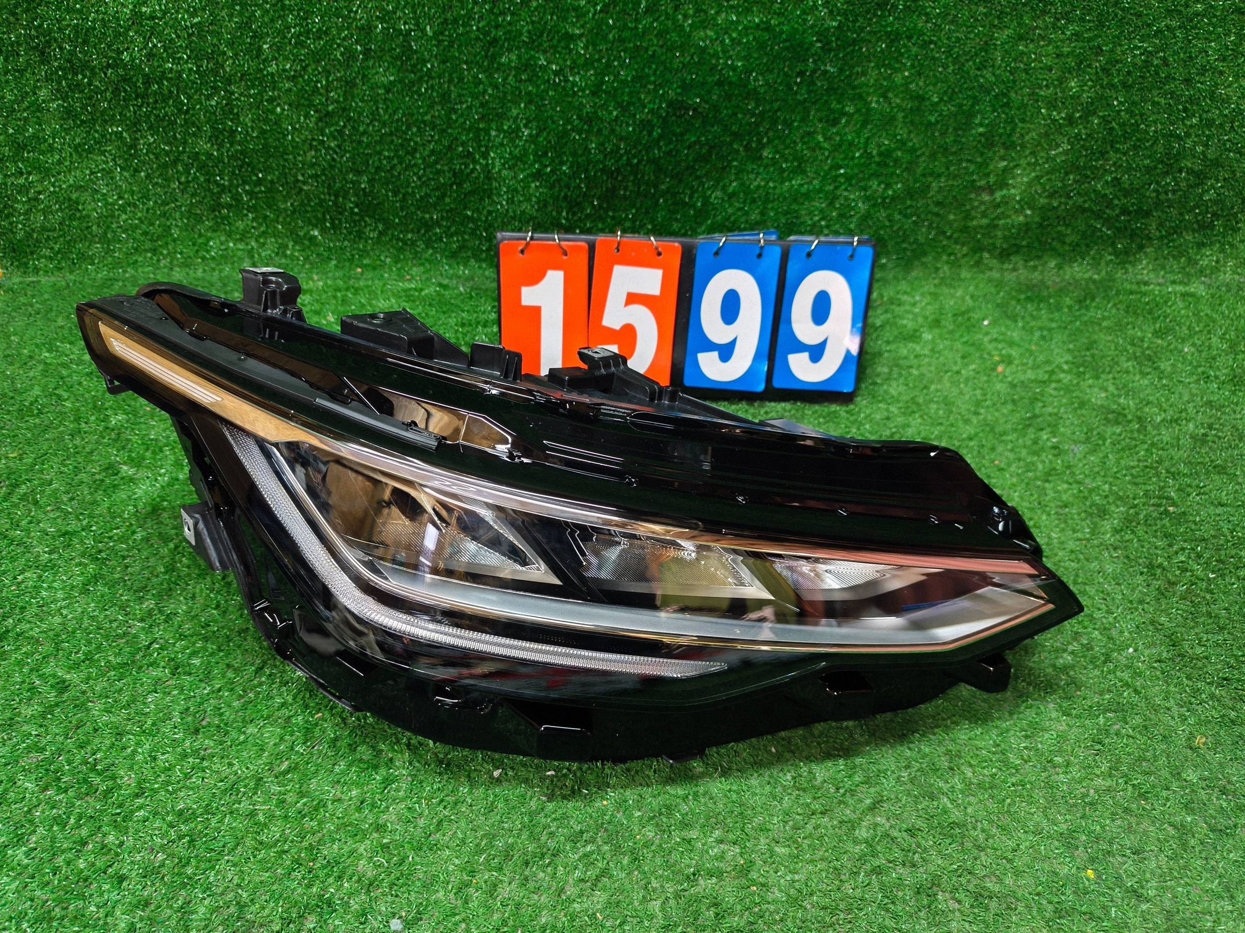REFLEKTOR right front VW GOLF VIII 24- LIFT FULL LED NR.1599